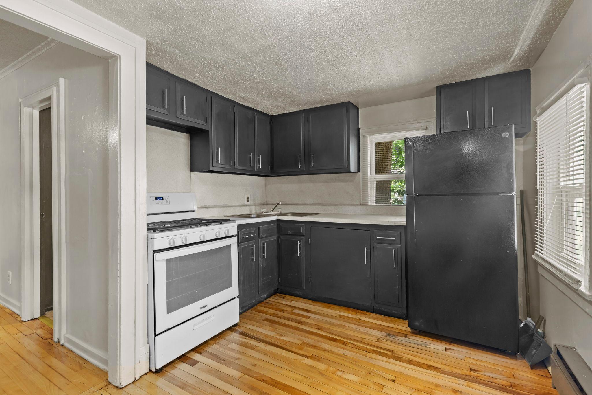 View of Residential at 3822 Dupont Avenue, Minneapolis MN 55412, Minneapolis (9 of 22) - Mike Wilen | Minnesota Team Real Estate