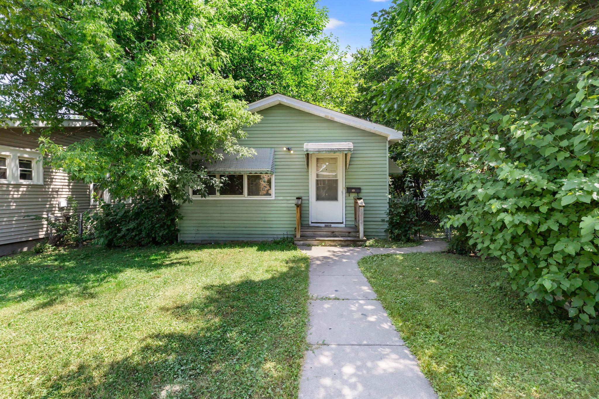 View of Residential at 3822 Dupont Avenue, Minneapolis MN 55412, Minneapolis (3 of 22) - Mike Wilen | Minnesota Team Real Estate
