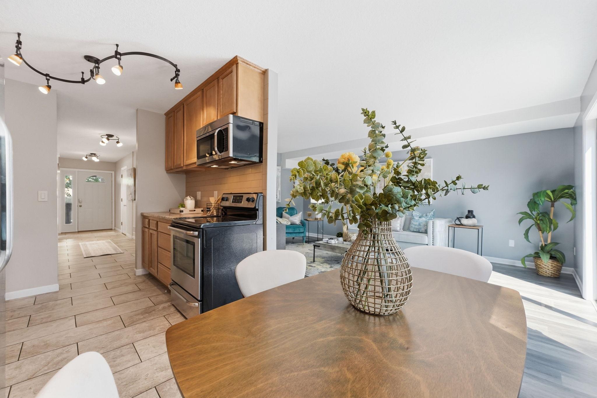 View of Residential at 1762 Mcknight Road #17, Maplewood MN 55109, Maplewood (10 of 25) - Mike Wilen | Minnesota Team Real Estate