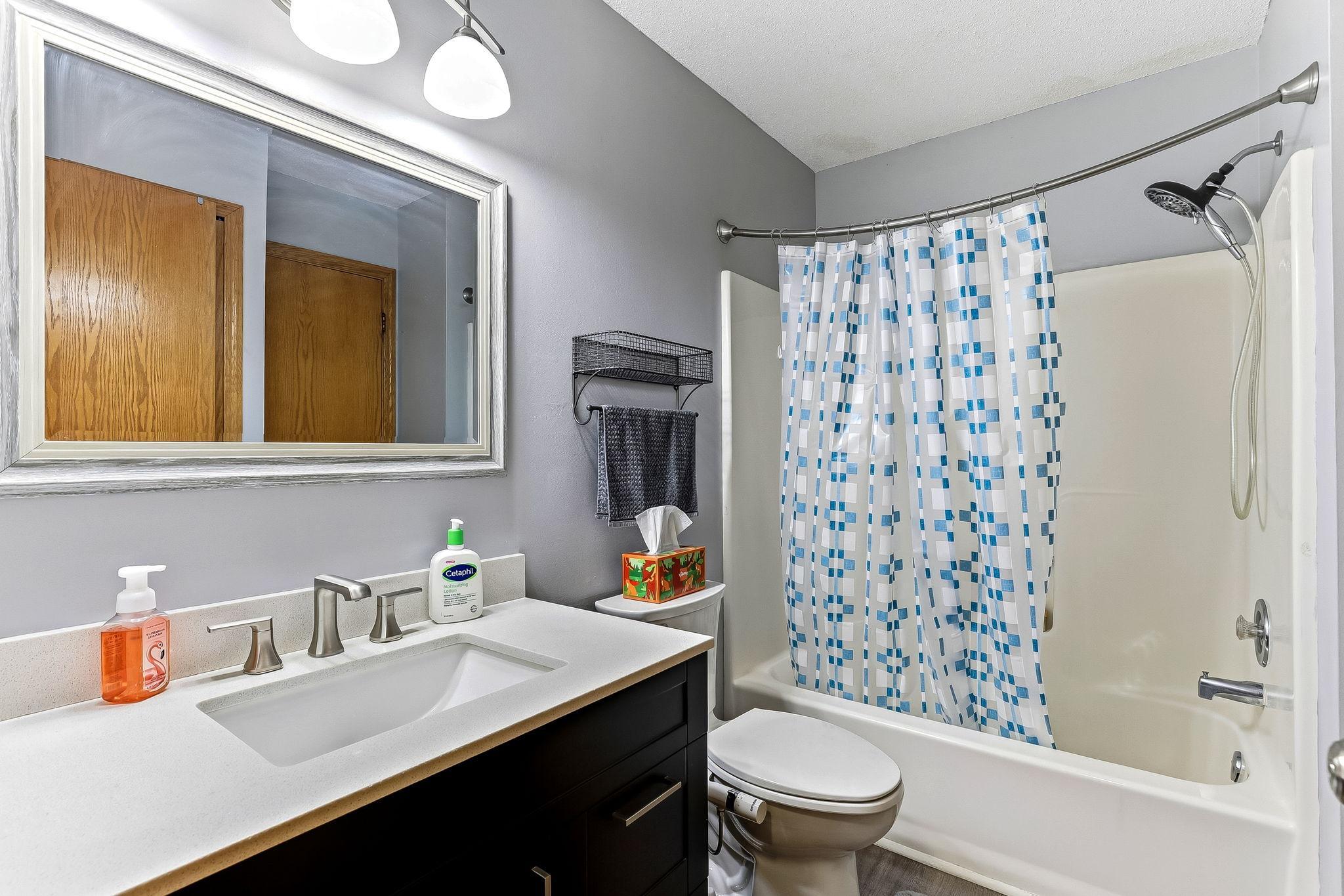 View of Residential at 11831 Kerry Street, Coon Rapids MN 55433, Coon Rapids (18 of 45) - Mike Wilen | Minnesota Team Real Estate