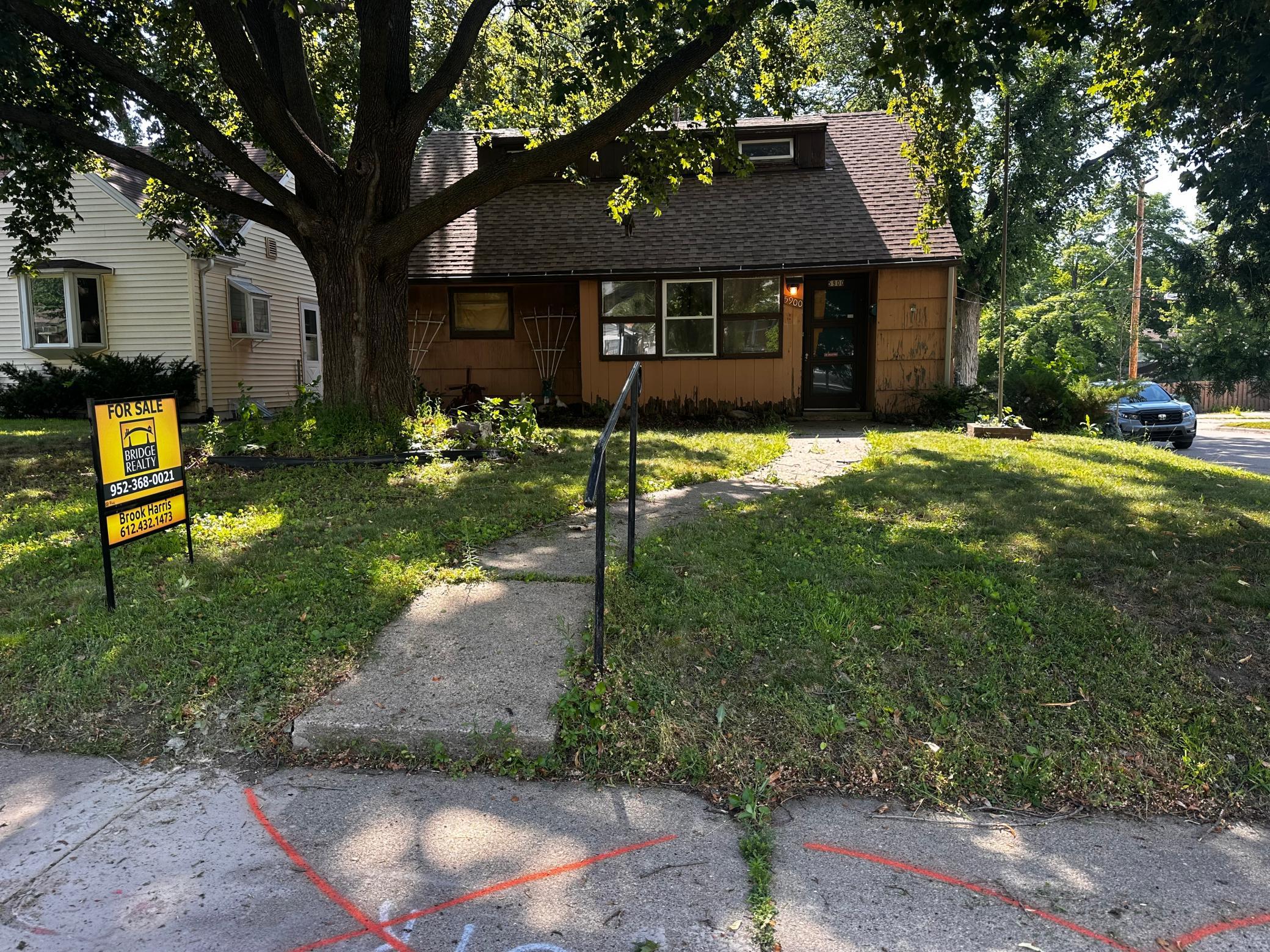 View of Residential at 5900 Russell Avenue, Minneapolis MN 55410, Minneapolis (2 of 2) - Mike Wilen | Minnesota Team Real Estate