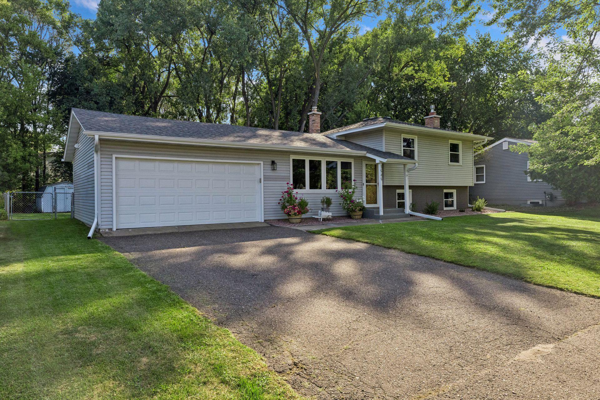 View of Residential at 1949 Lakeaires Boulevard, White Bear Lake MN 55110, White Bear Lake (2 of 49) - Mike Wilen | Minnesota Team Real Estate
