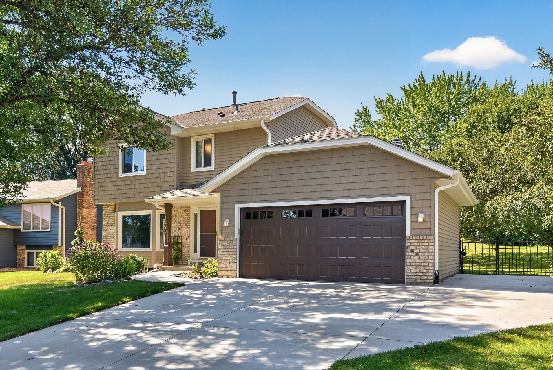 View of Residential at 11005 45th Avenue, Plymouth MN 55442, Plymouth (2 of 38) - Mike Wilen | Minnesota Team Real Estate