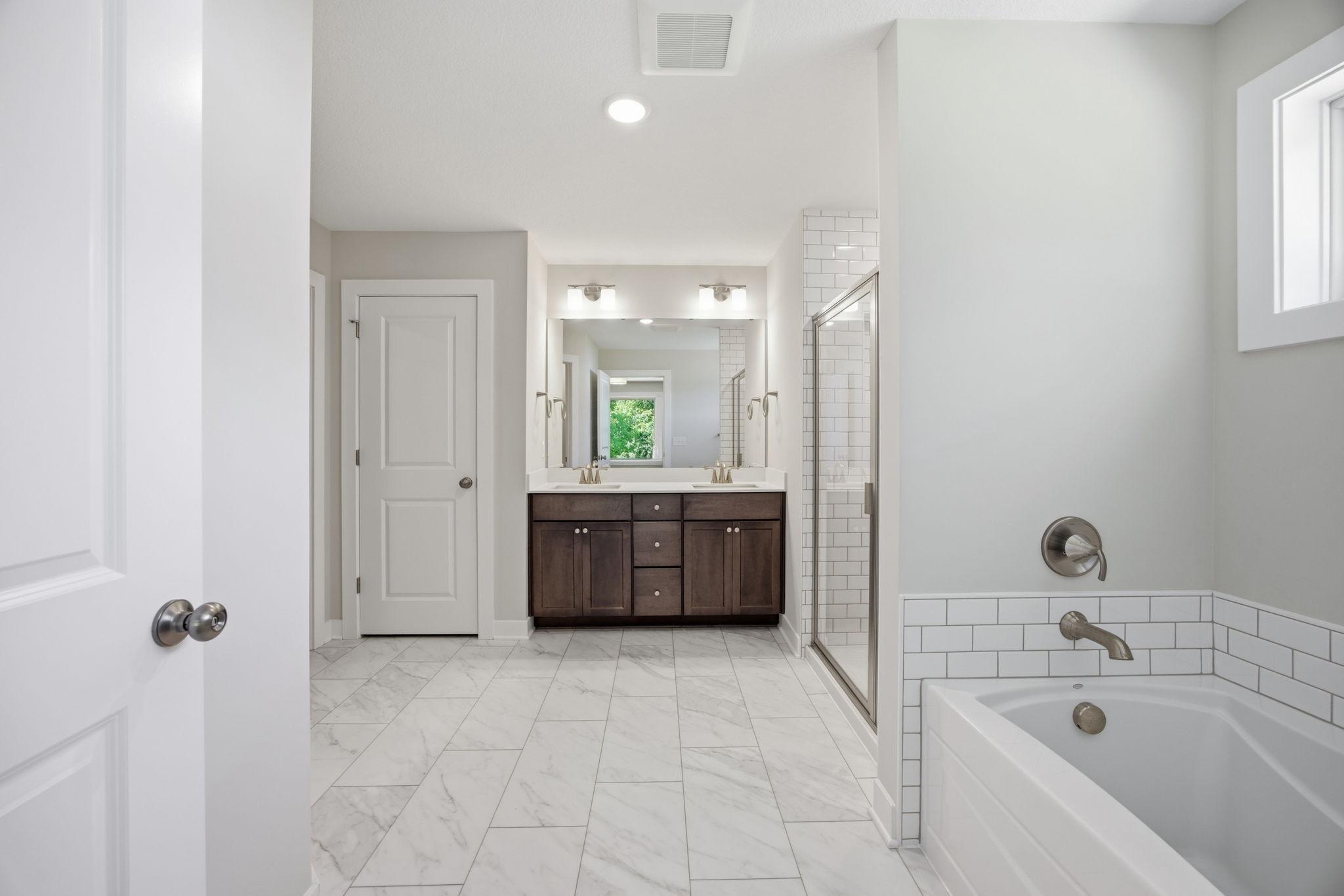 View of Residential at 2399 Laurie Court, Roseville MN 55113, Roseville (26 of 51) - Mike Wilen | Minnesota Team Real Estate