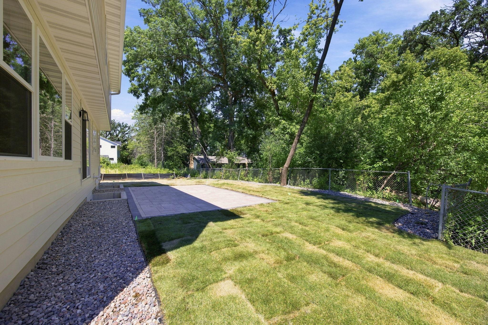 View of Residential at 2399 Laurie Court, Roseville MN 55113, Roseville (50 of 51) - Mike Wilen | Minnesota Team Real Estate