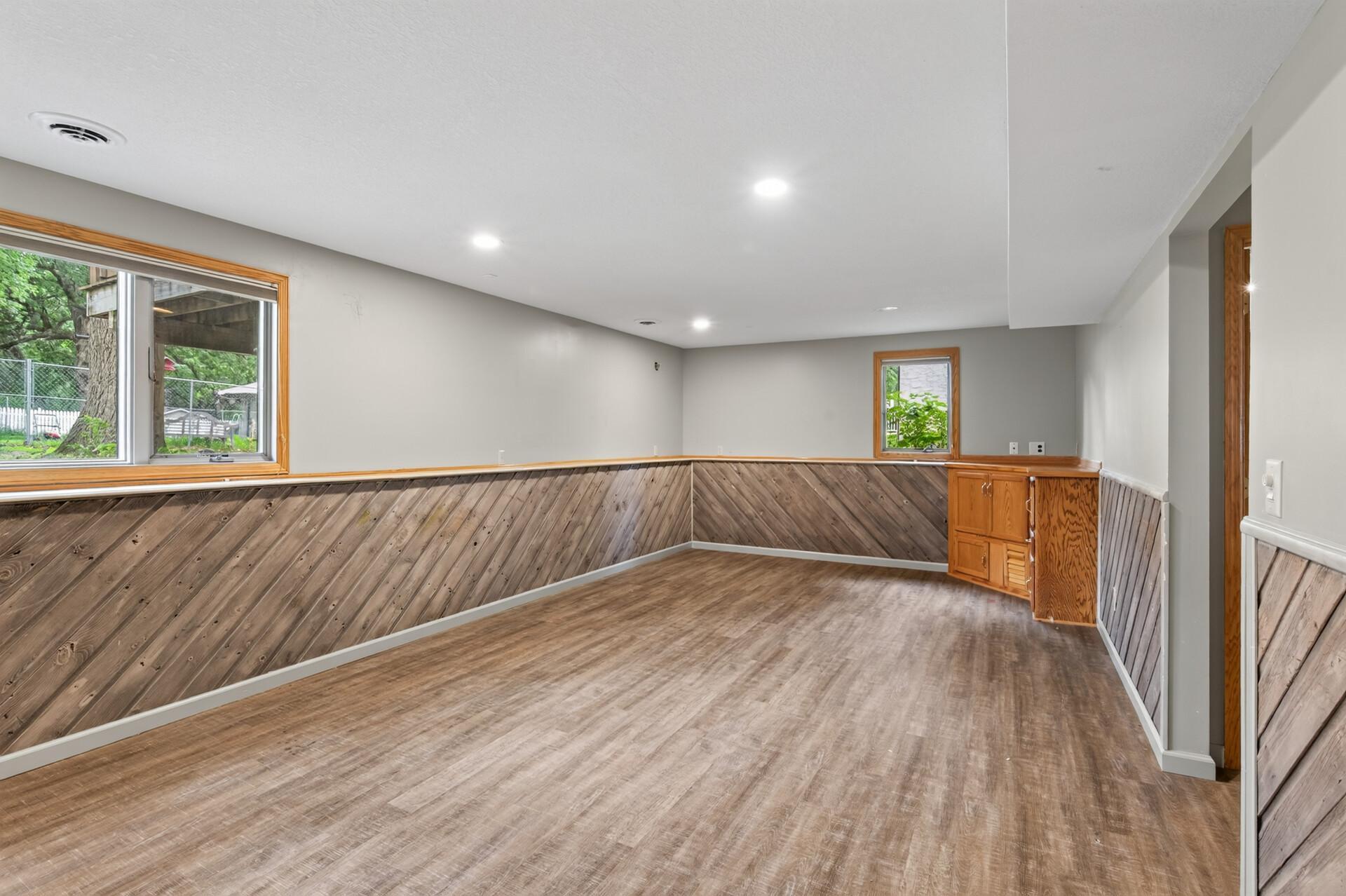 View of Residential at 820 86th Lane, Coon Rapids MN 55433, Coon Rapids (34 of 55) - Mike Wilen | Minnesota Team Real Estate