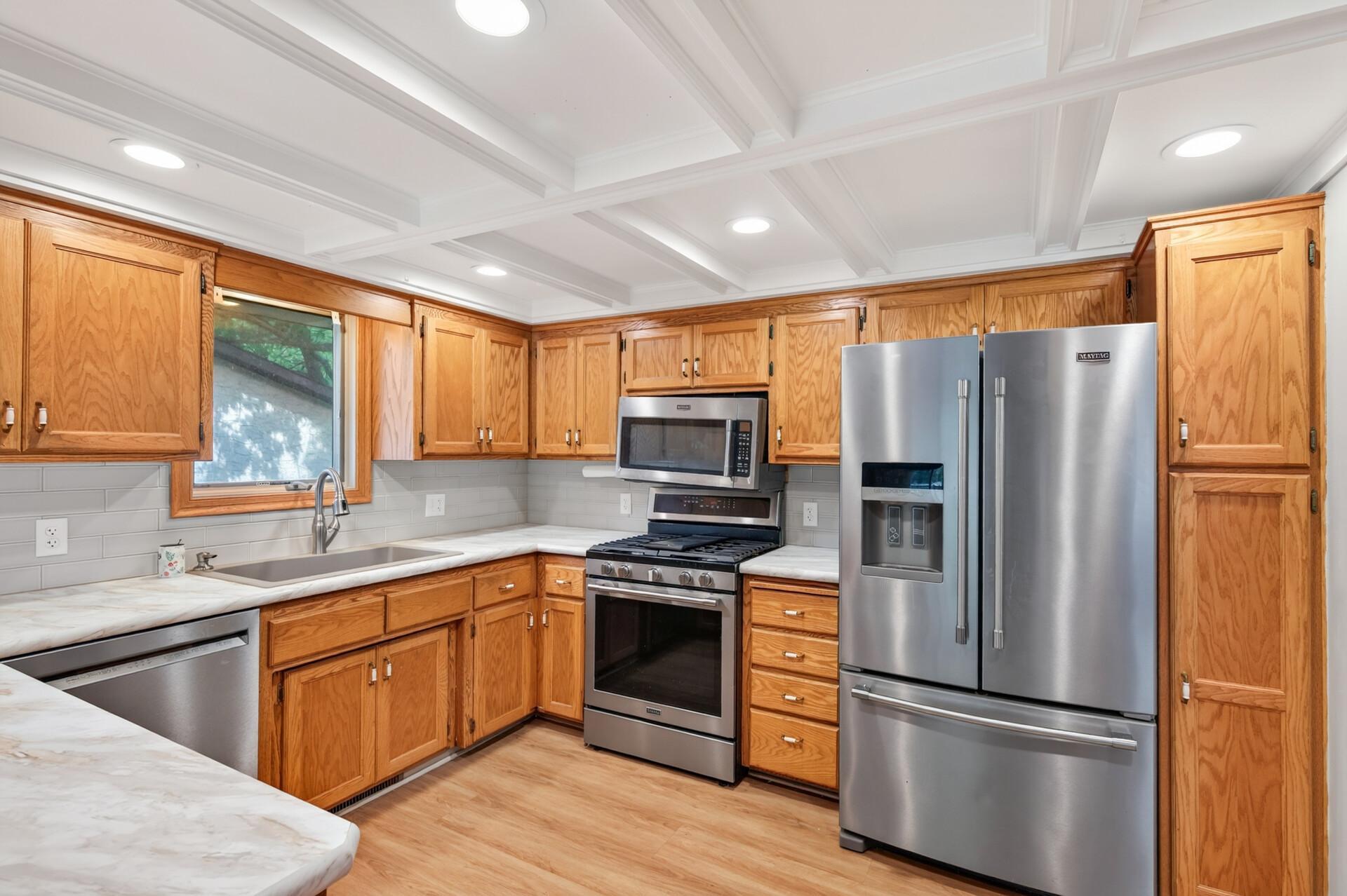 View of Residential at 820 86th Lane, Coon Rapids MN 55433, Coon Rapids (16 of 55) - Mike Wilen | Minnesota Team Real Estate