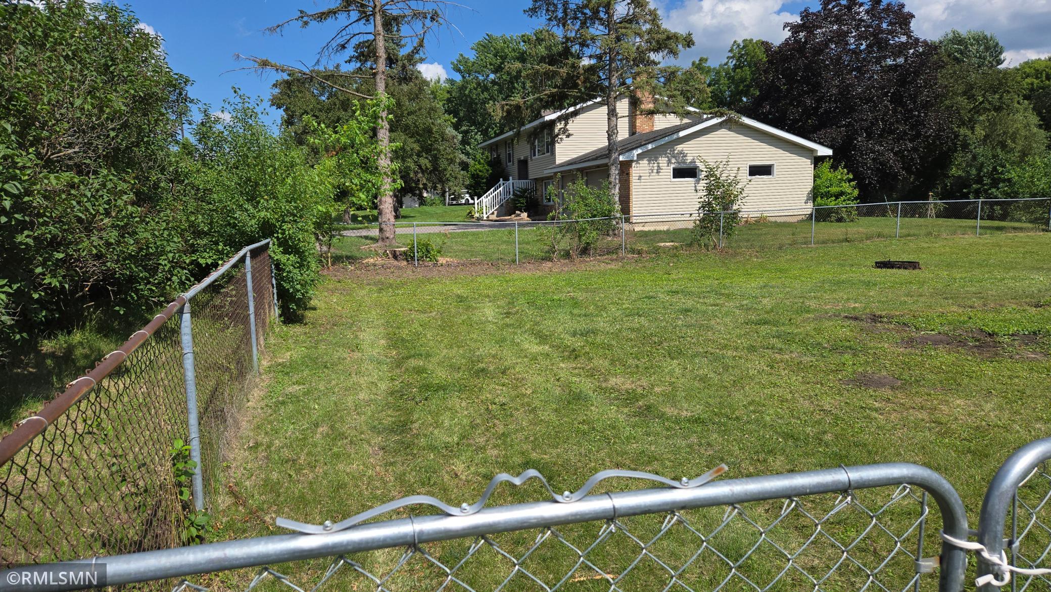 View of Residential at 8001 Jeffery Avenue, Cottage Grove MN 55016, Cottage Grove (23 of 26) - Mike Wilen | Minnesota Team Real Estate