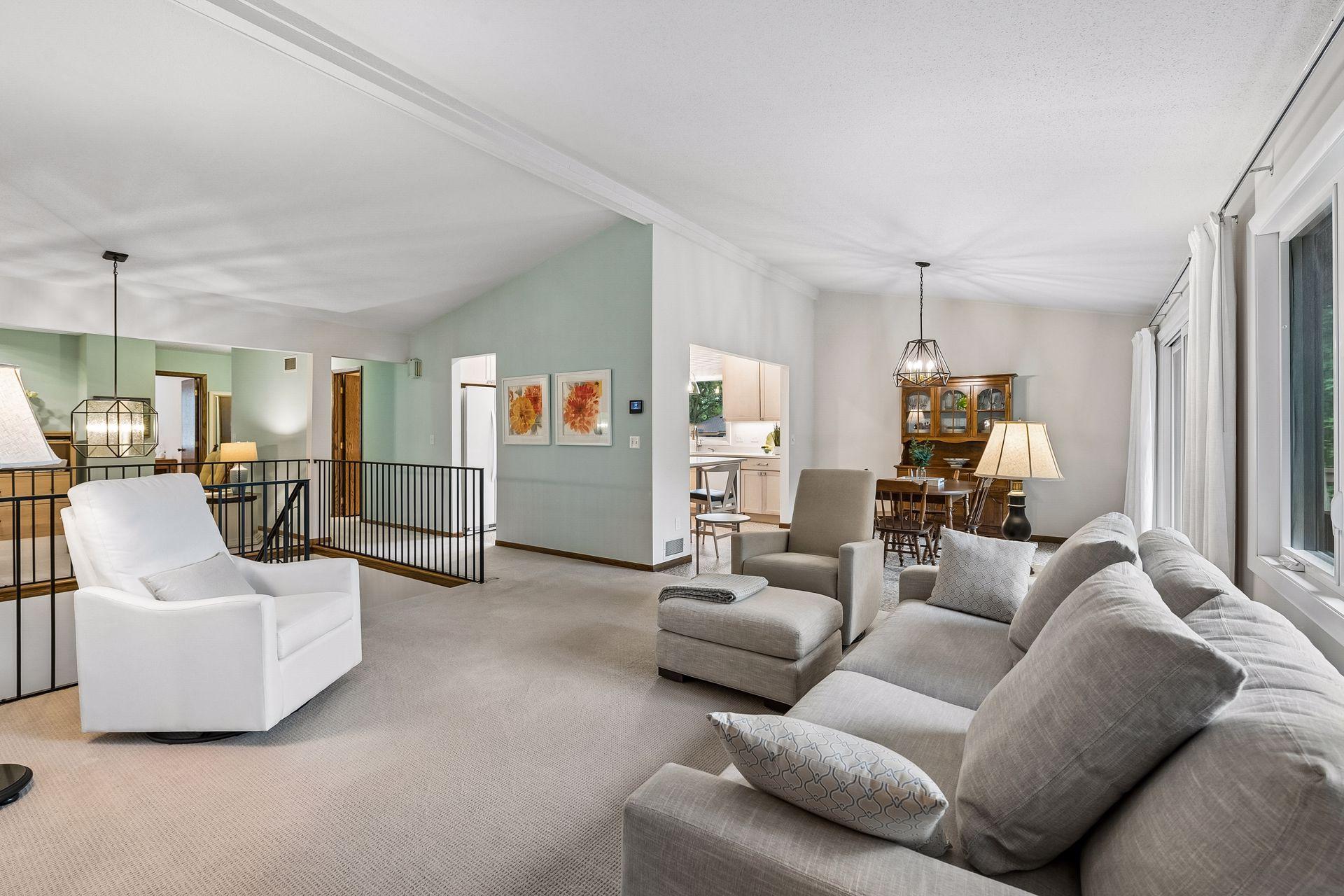 View of Residential at 6941 Edenvale Boulevard, Eden Prairie MN 55346, Eden Prairie (4 of 34) - Mike Wilen | Minnesota Team Real Estate