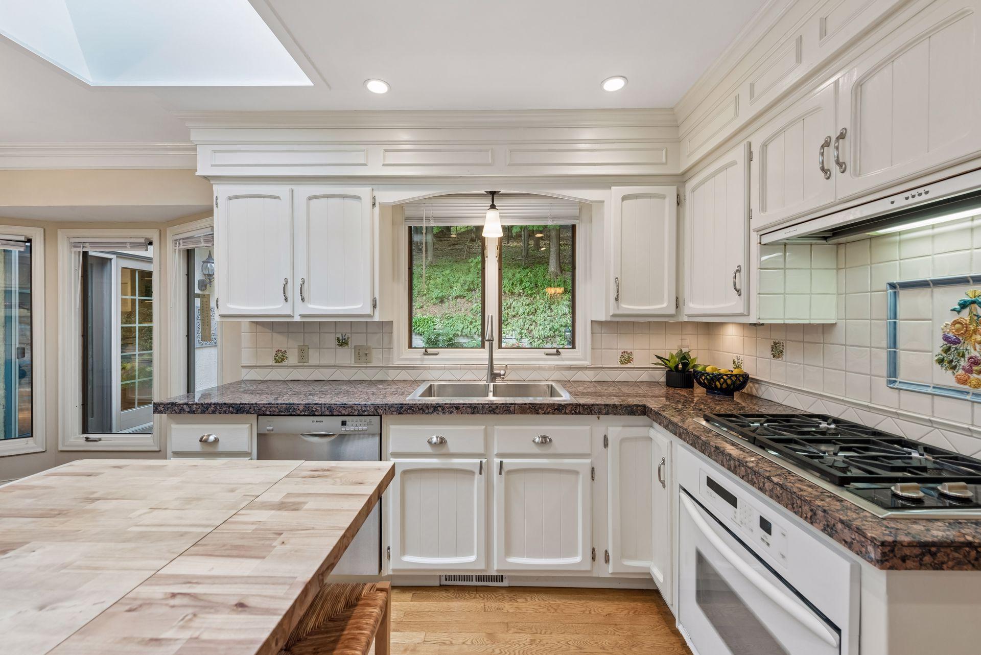 View of Residential at 18864 Heathcote Drive, Deephaven MN 55391, Deephaven (15 of 68) - Mike Wilen | Minnesota Team Real Estate