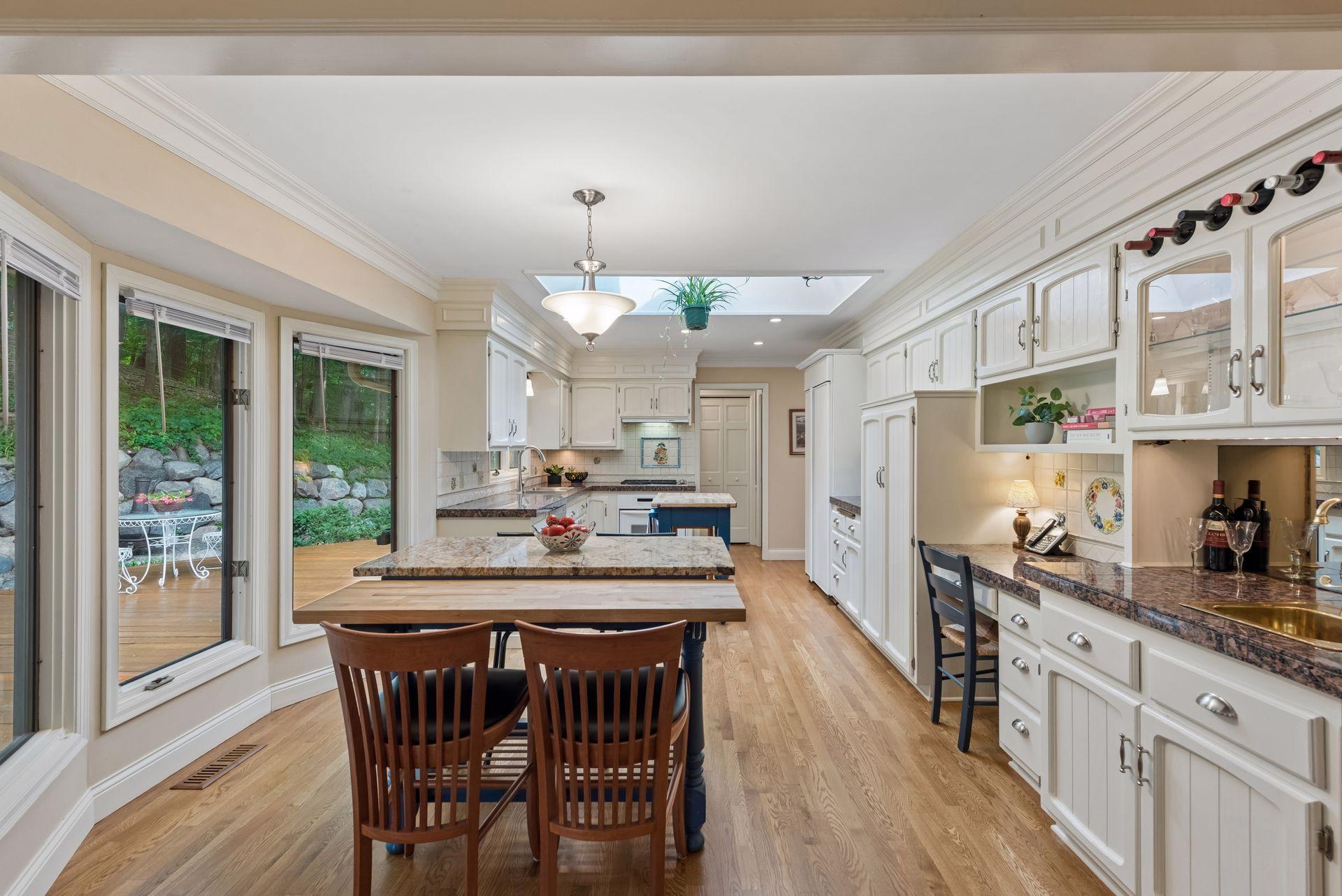 View of Residential at 18864 Heathcote Drive, Deephaven MN 55391, Deephaven (10 of 68) - Mike Wilen | Minnesota Team Real Estate