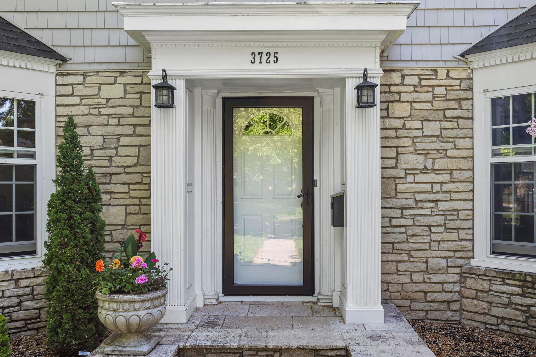 View of Residential at 3725 Glenhurst Avenue, Saint Louis Park MN 55416, Saint Louis Park (5 of 58) - Mike Wilen | Minnesota Team Real Estate