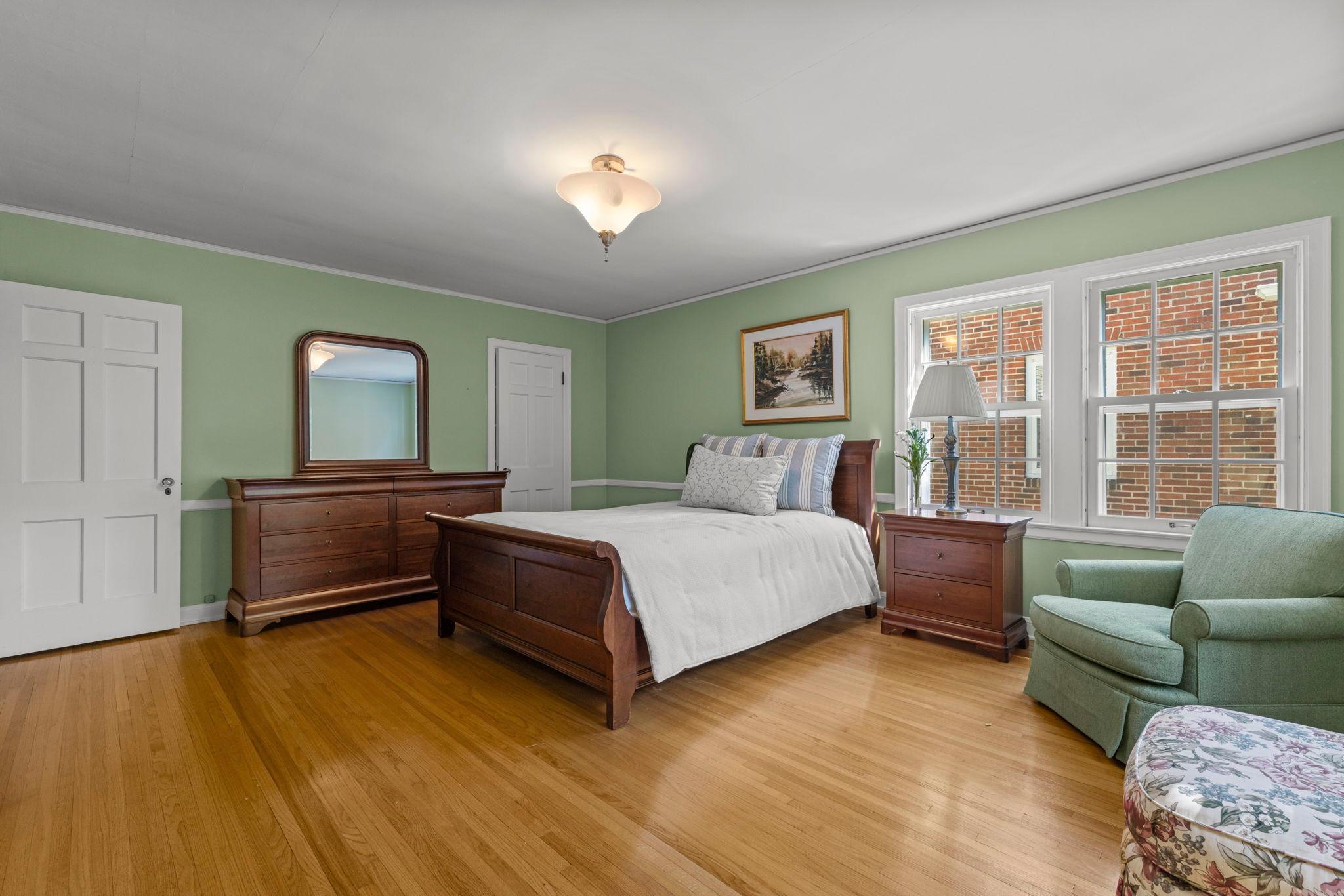 View of Residential at 3725 Glenhurst Avenue, Saint Louis Park MN 55416, Saint Louis Park (33 of 58) - Mike Wilen | Minnesota Team Real Estate