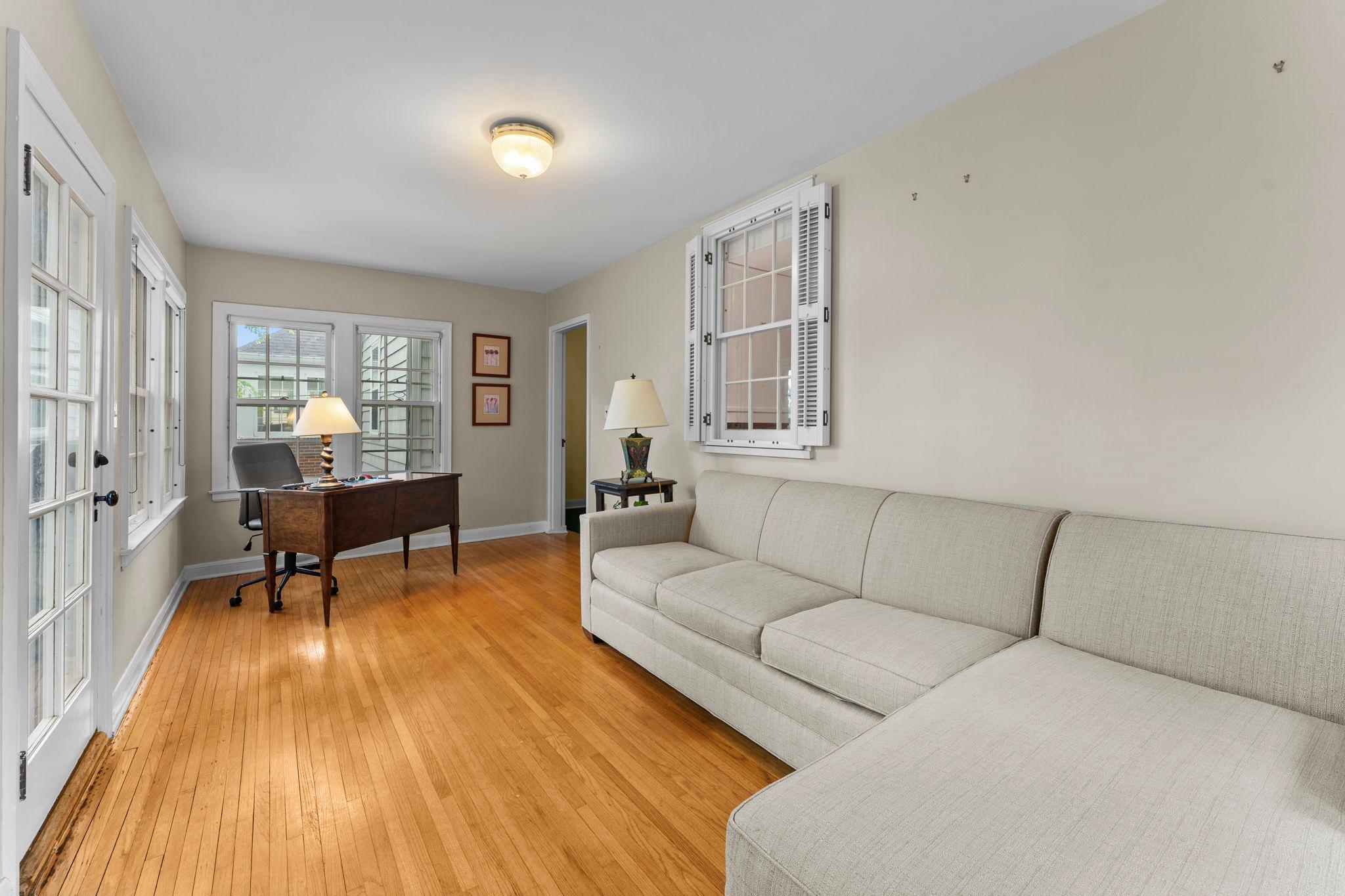 View of Residential at 3725 Glenhurst Avenue, Saint Louis Park MN 55416, Saint Louis Park (28 of 58) - Mike Wilen | Minnesota Team Real Estate
