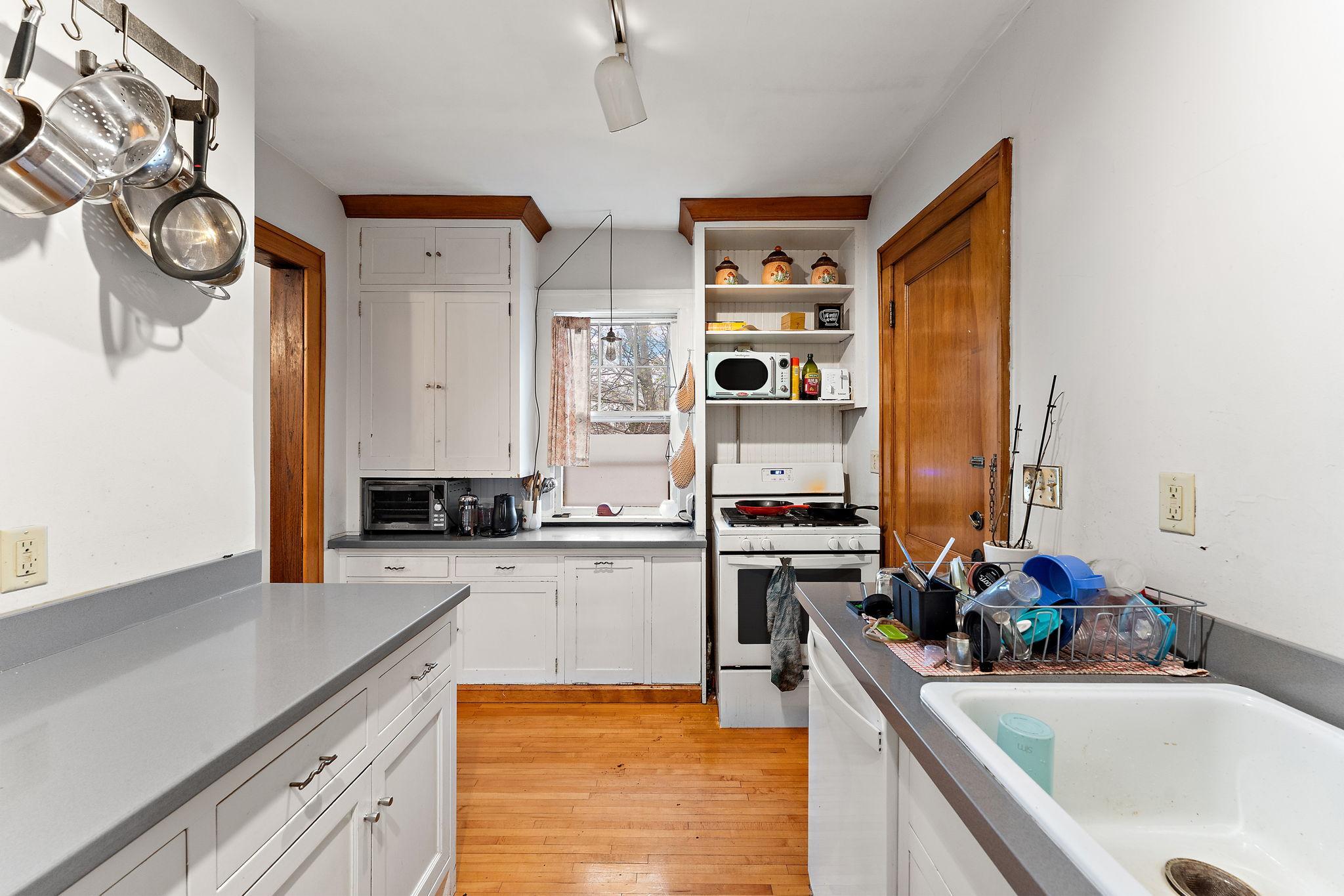 View of Residential Income at 2017 Laurel Avenue, Saint Paul MN 55104, Saint Paul (14 of 51) - Mike Wilen | Minnesota Team Real Estate