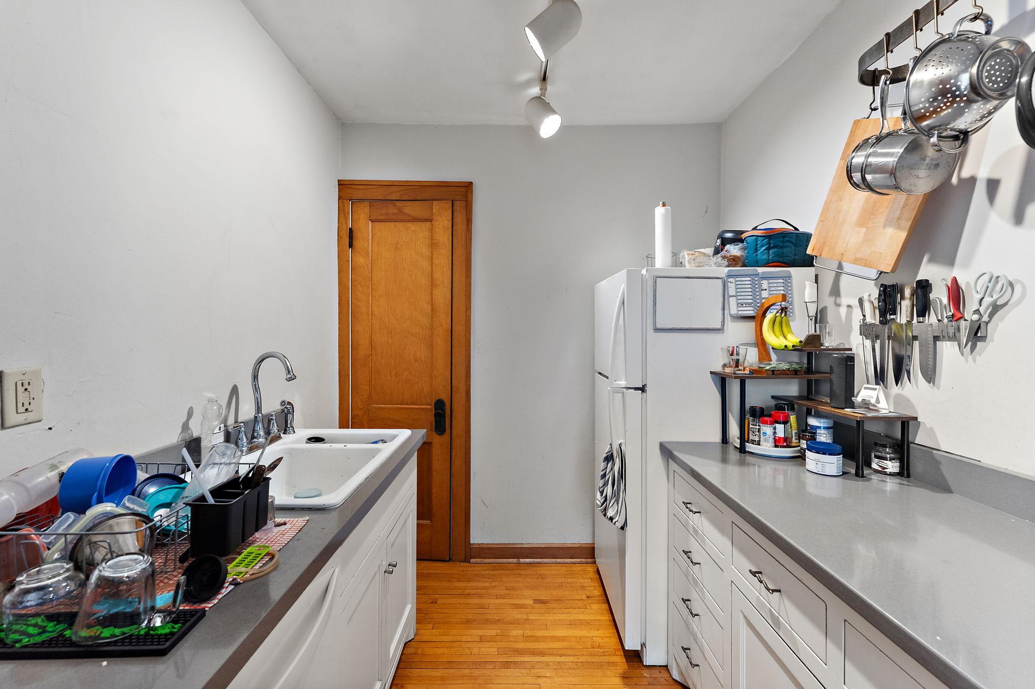 View of Residential Income at 2017 Laurel Avenue, Saint Paul MN 55104, Saint Paul (15 of 51) - Mike Wilen | Minnesota Team Real Estate