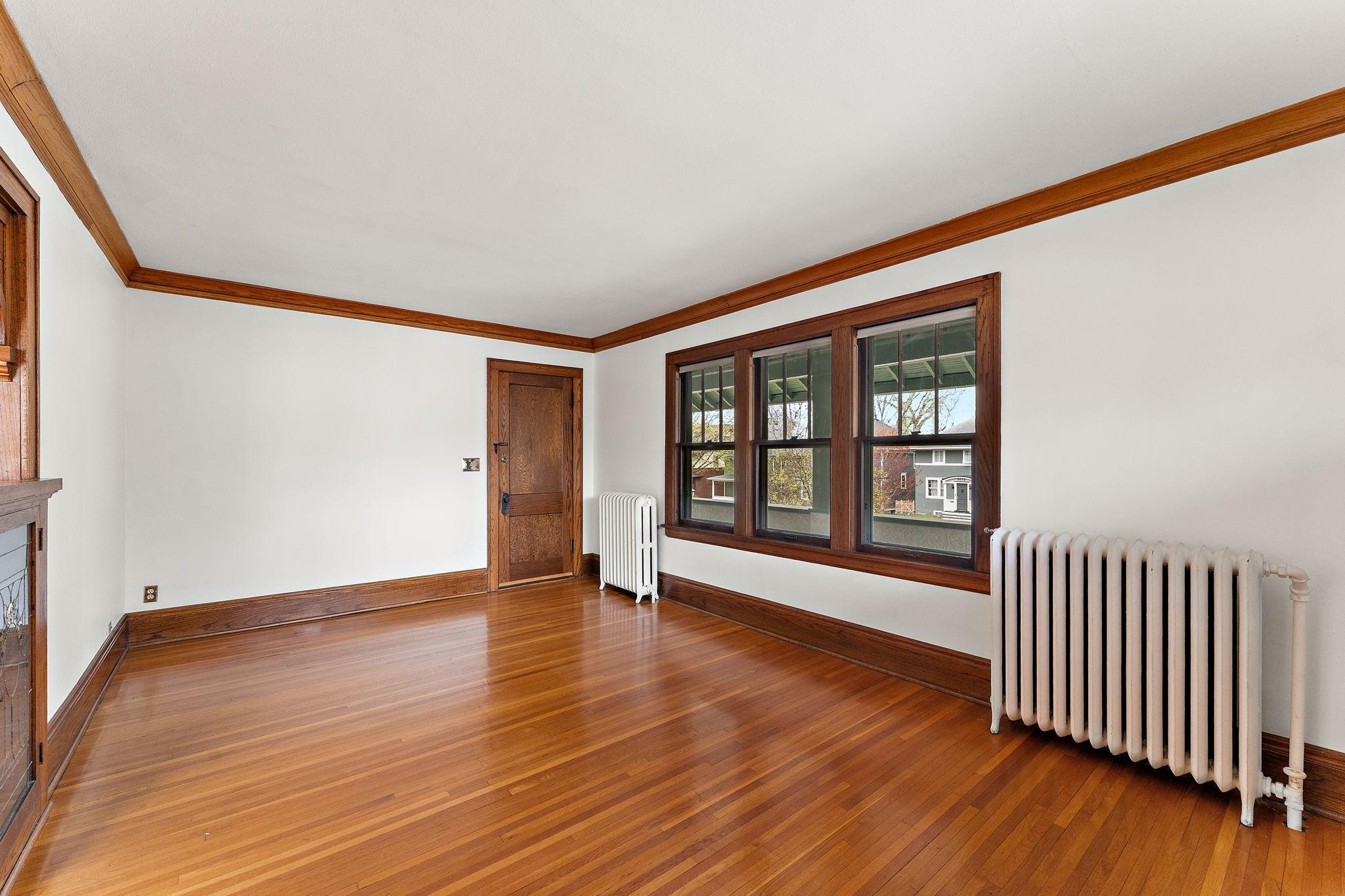 View of Residential Income at 2017 Laurel Avenue, Saint Paul MN 55104, Saint Paul (23 of 51) - Mike Wilen | Minnesota Team Real Estate