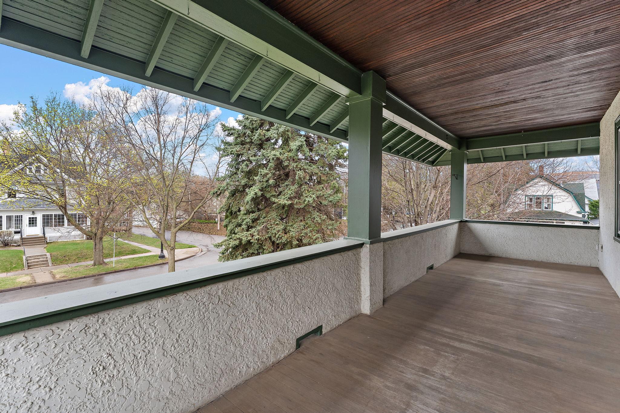 View of Residential Income at 2017 Laurel Avenue, Saint Paul MN 55104, Saint Paul (24 of 51) - Mike Wilen | Minnesota Team Real Estate