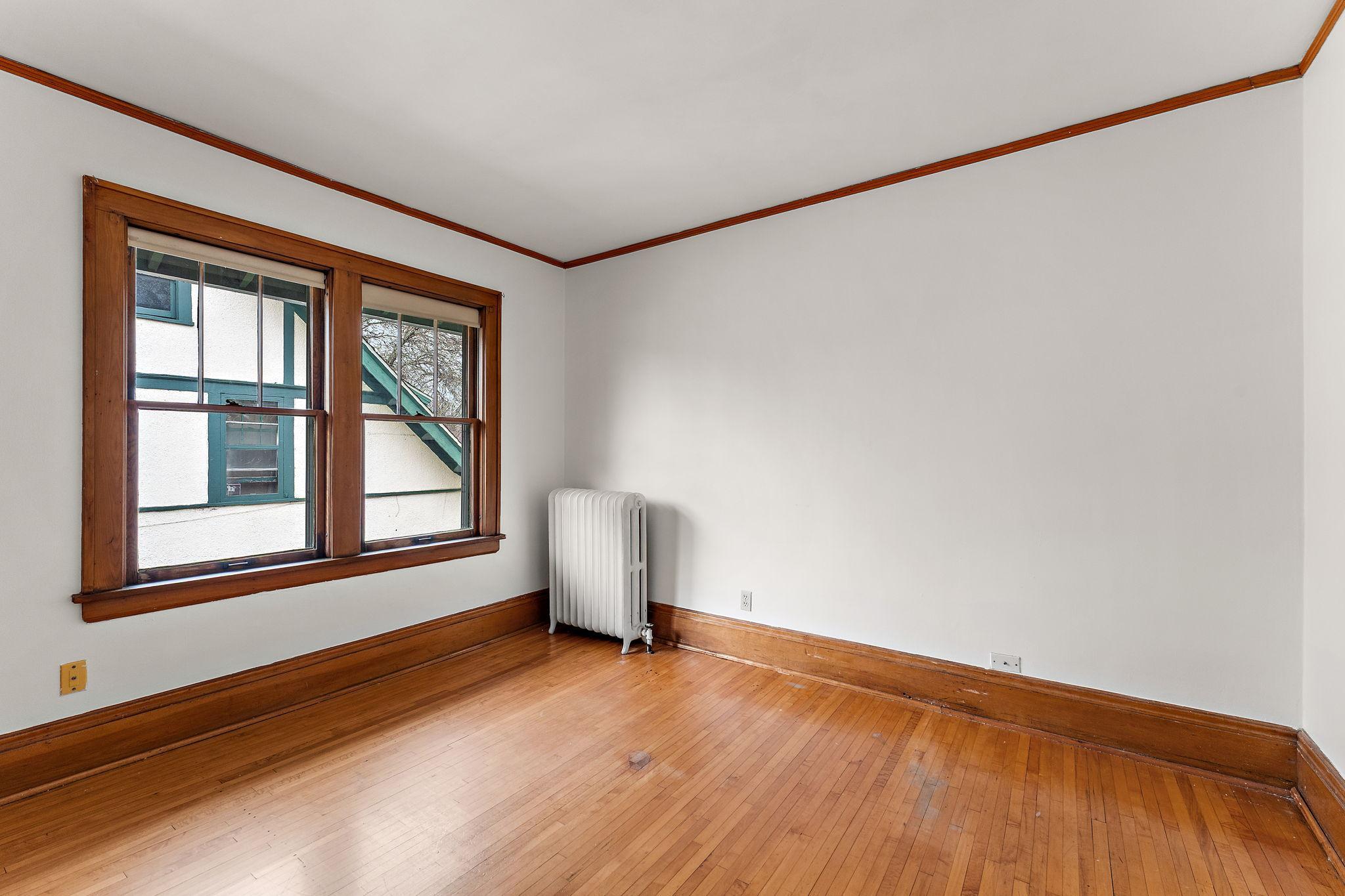 View of Residential Income at 2017 Laurel Avenue, Saint Paul MN 55104, Saint Paul (35 of 51) - Mike Wilen | Minnesota Team Real Estate