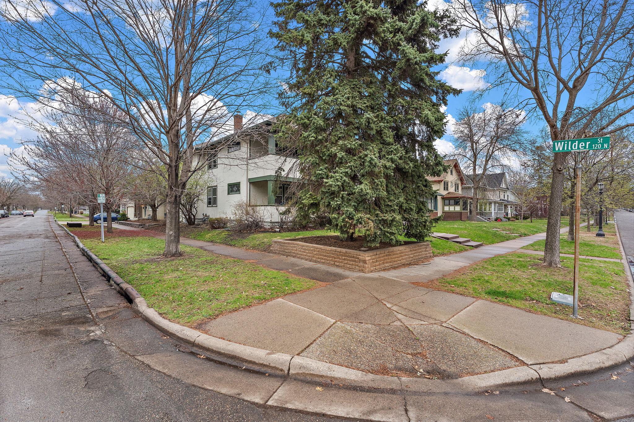 View of Residential Income at 2017 Laurel Avenue, Saint Paul MN 55104, Saint Paul (44 of 51) - Mike Wilen | Minnesota Team Real Estate