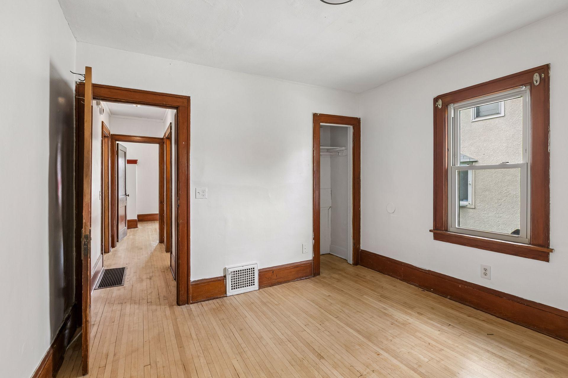 View of Residential at 3823 Dupont Avenue, Minneapolis MN 55412, Minneapolis (18 of 40) - Mike Wilen | Minnesota Team Real Estate