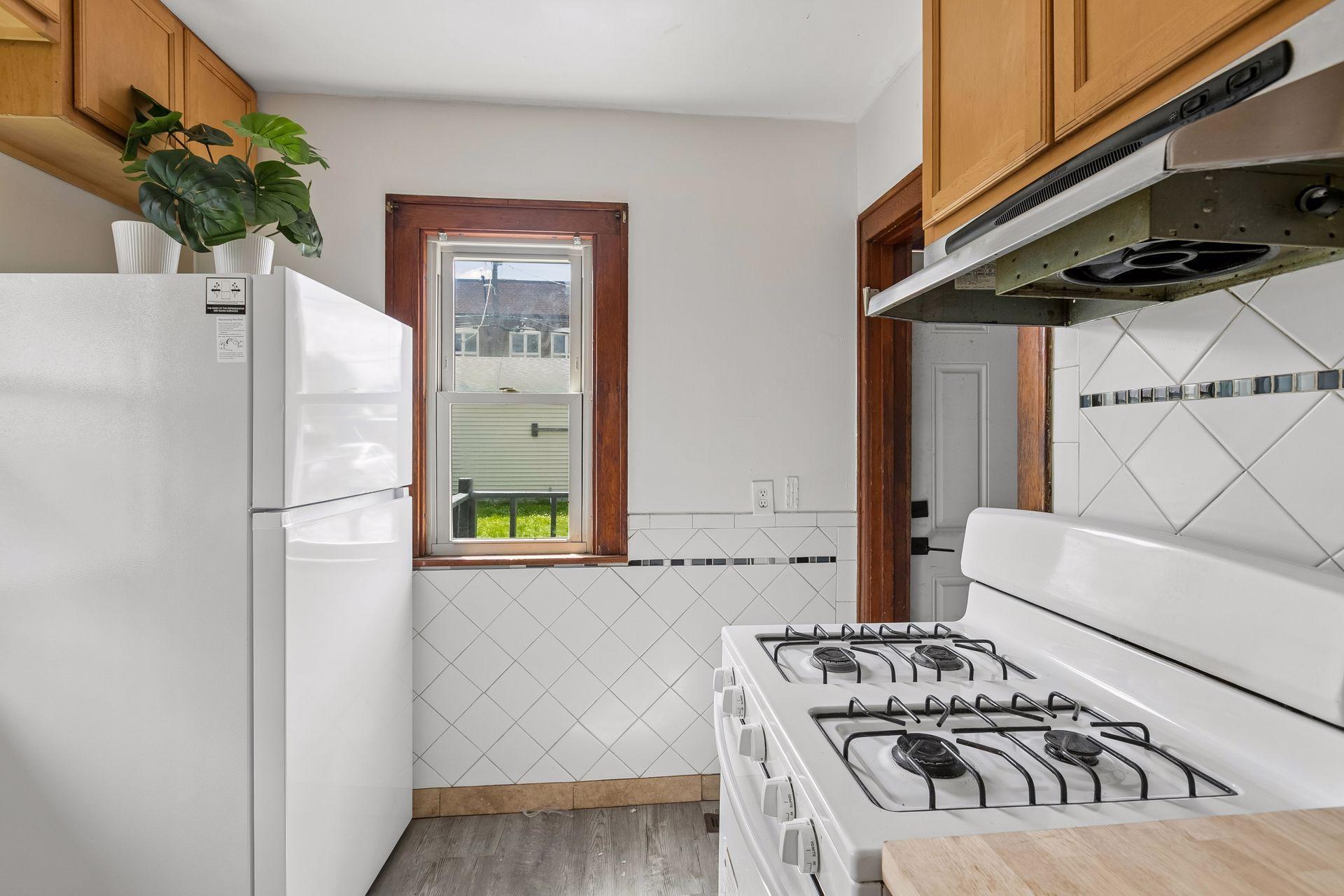 View of Residential at 3823 Dupont Avenue, Minneapolis MN 55412, Minneapolis (14 of 40) - Mike Wilen | Minnesota Team Real Estate