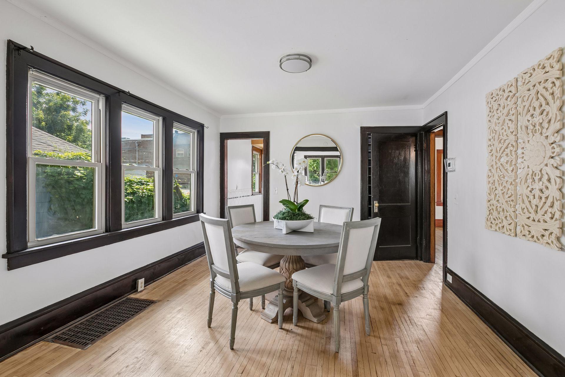 View of Residential at 3823 Dupont Avenue, Minneapolis MN 55412, Minneapolis (11 of 40) - Mike Wilen | Minnesota Team Real Estate