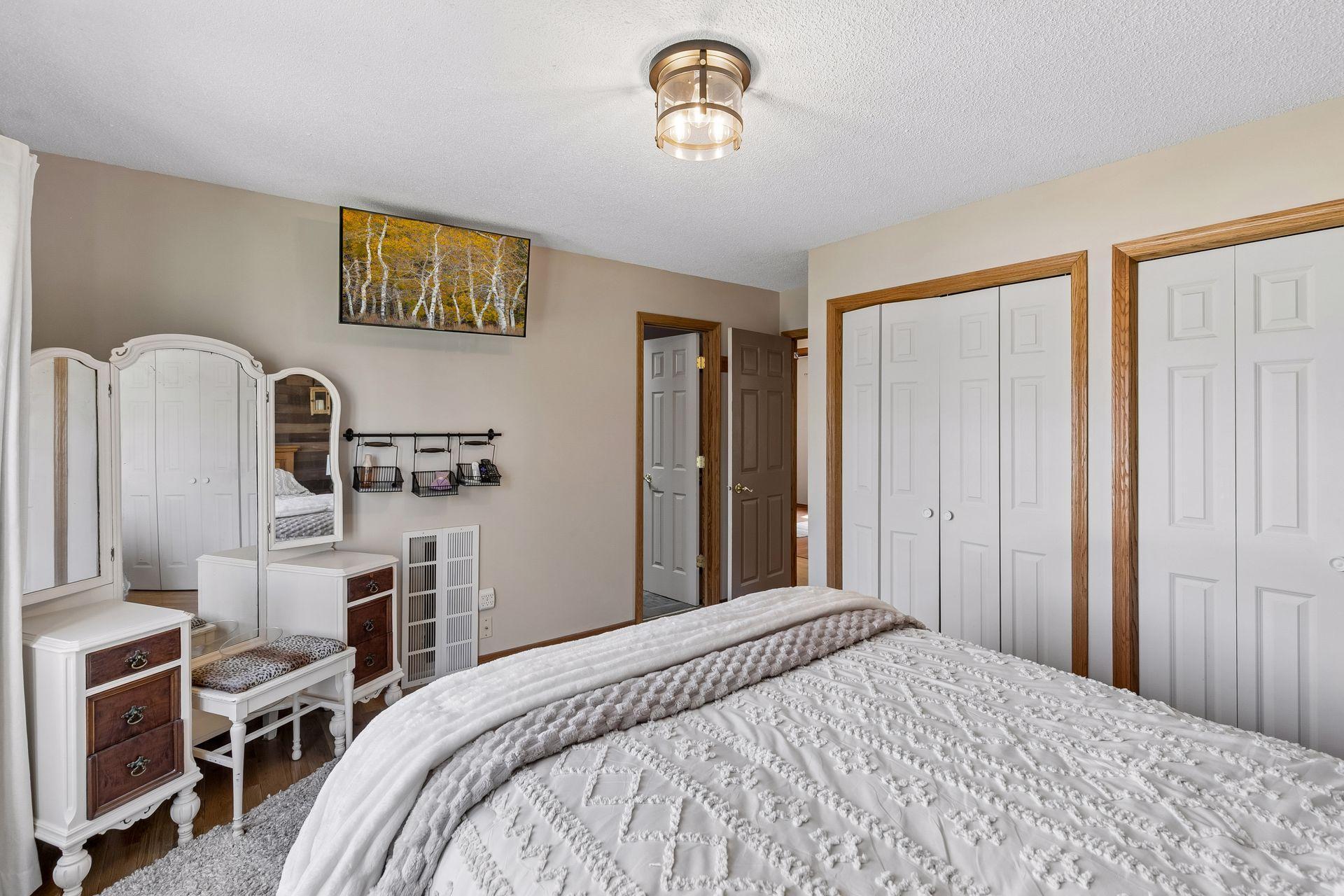 View of Residential at 7370 158th Street, Apple Valley MN 55124, Apple Valley (25 of 44) - Mike Wilen | Minnesota Team Real Estate