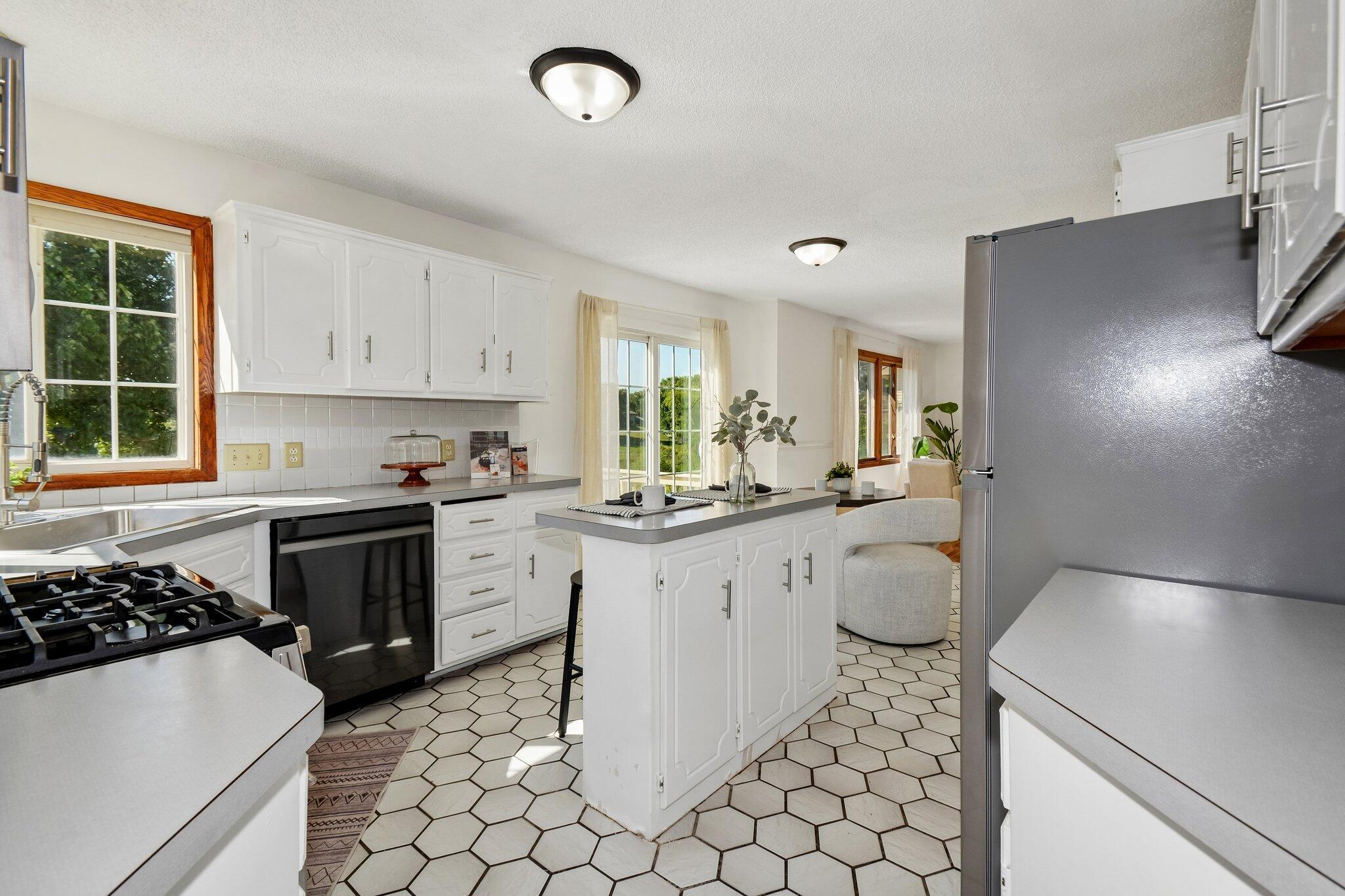 View of Residential at 9142 Woodhall Crossing, Brooklyn Park MN 55443, Brooklyn Park (16 of 104) - Mike Wilen | Minnesota Team Real Estate