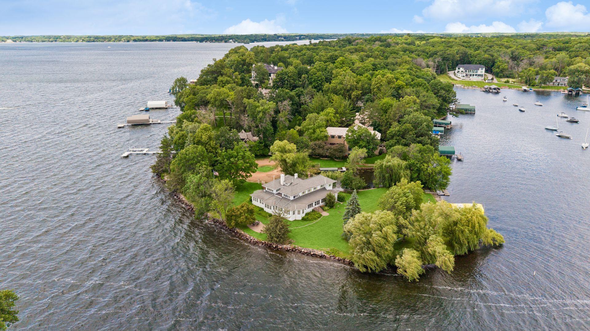 View of Residential at 3845 Northome Road, Deephaven MN 55391, Deephaven (7 of 38) - Mike Wilen | Minnesota Team Real Estate