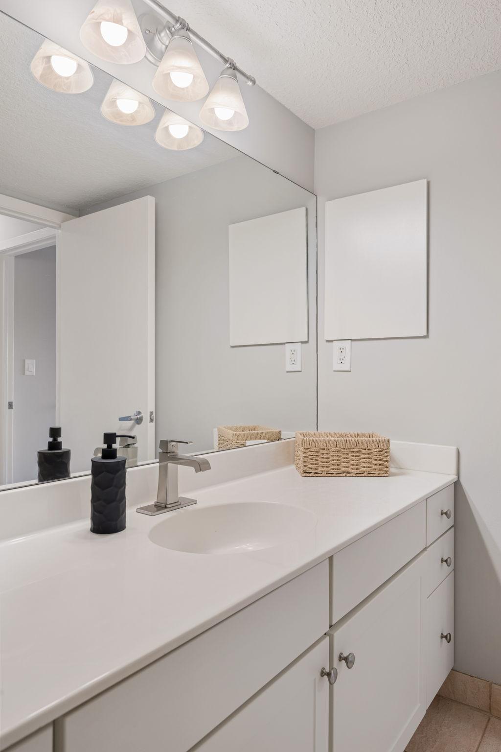View of Residential at 110 1st Avenue #F704, Minneapolis MN 55413, Minneapolis (22 of 40) - Mike Wilen | Minnesota Team Real Estate