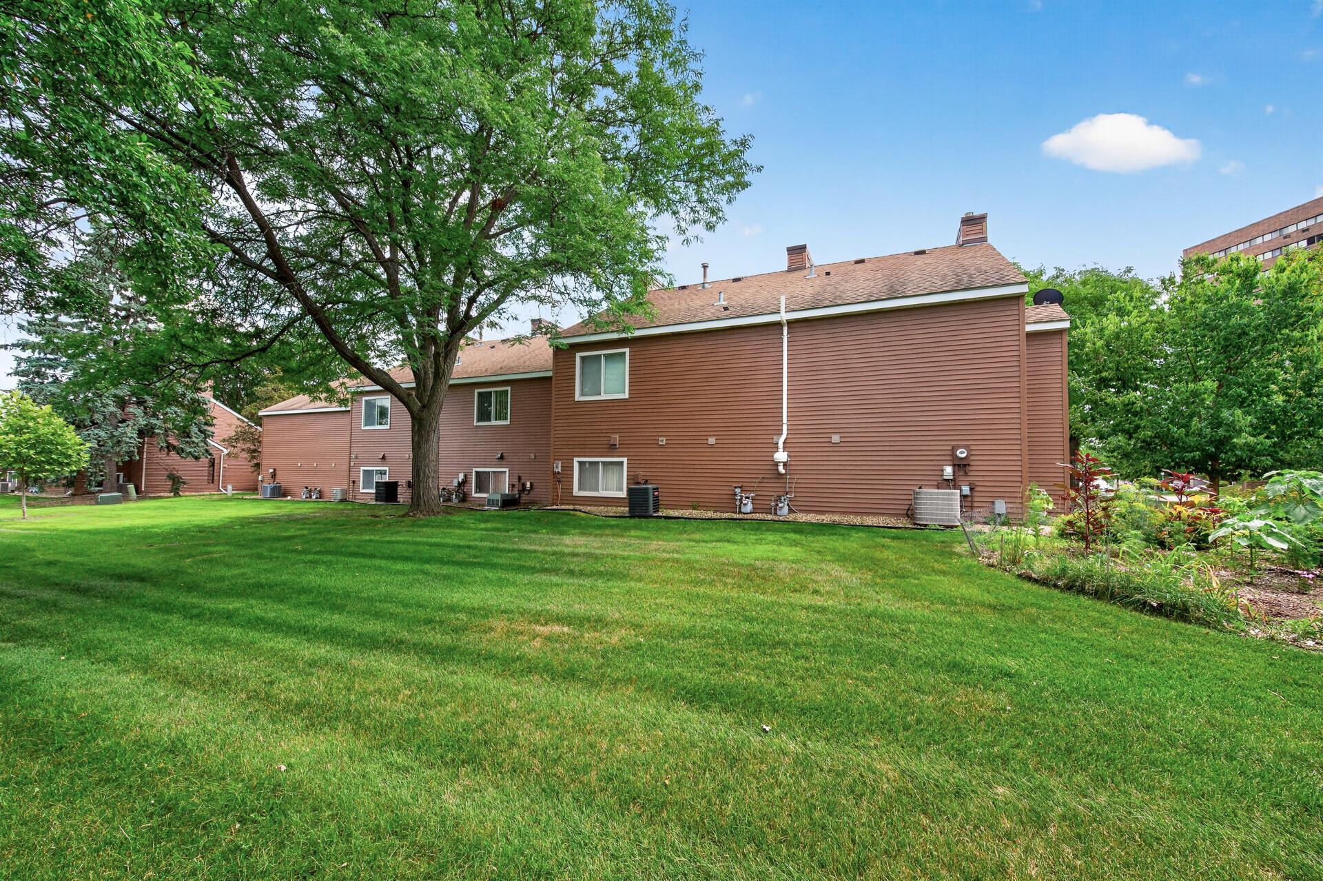 View of Residential at 834 Seal Street, Saint Paul MN 55114, Saint Paul (29 of 29) - Mike Wilen | Minnesota Team Real Estate