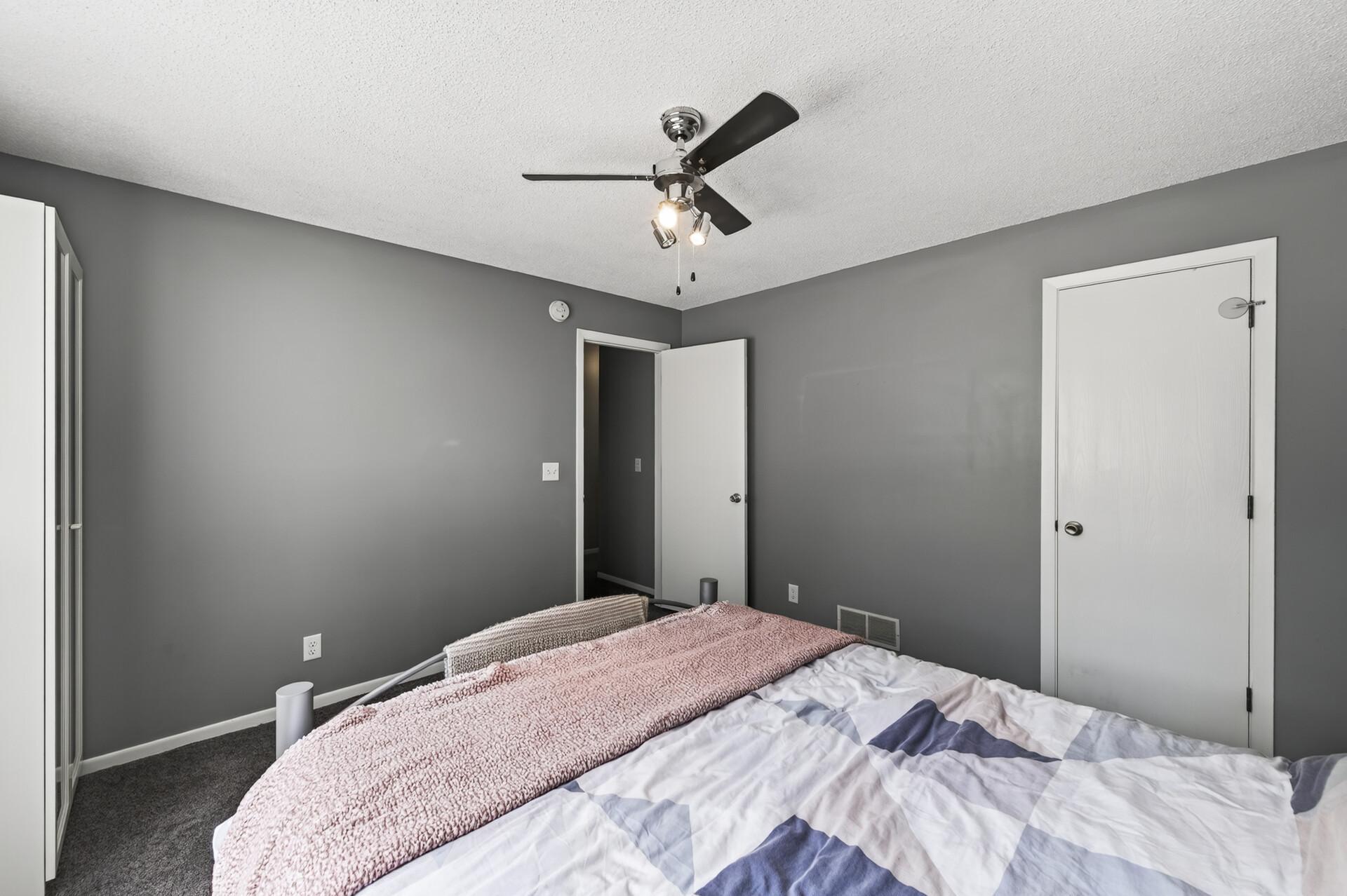 View of Residential at 834 Seal Street, Saint Paul MN 55114, Saint Paul (21 of 29) - Mike Wilen | Minnesota Team Real Estate