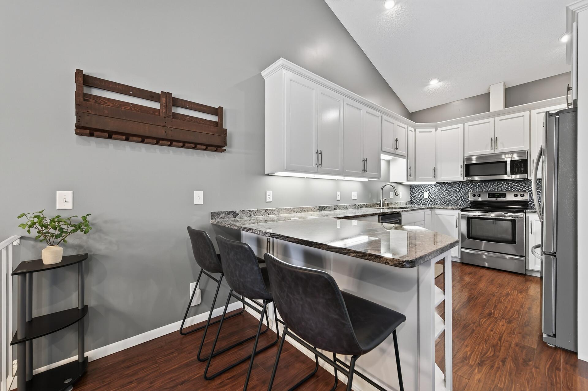 View of Residential at 834 Seal Street, Saint Paul MN 55114, Saint Paul (4 of 29) - Mike Wilen | Minnesota Team Real Estate