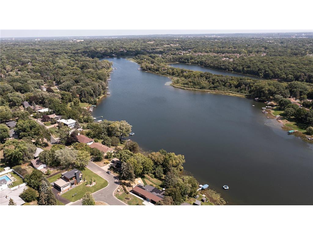 View of Residential at 5104 Thotland Road, Golden Valley MN 55422, Golden Valley (34 of 35) - Mike Wilen | Minnesota Team Real Estate