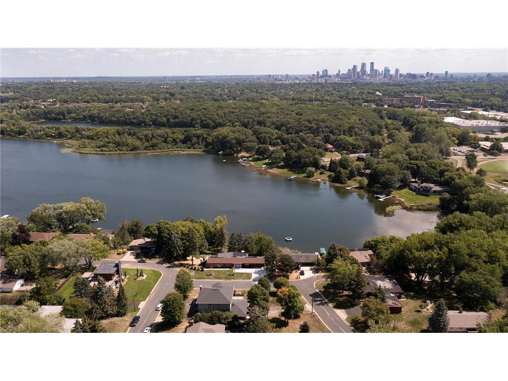 View of Residential at 5104 Thotland Road, Golden Valley MN 55422, Golden Valley (35 of 35) - Mike Wilen | Minnesota Team Real Estate