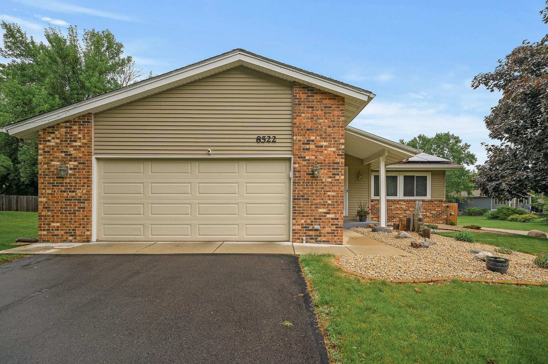 View of Residential at 8522 Darnel Road, Eden Prairie MN 55347, Eden Prairie (45 of 55) - Mike Wilen | Minnesota Team Real Estate
