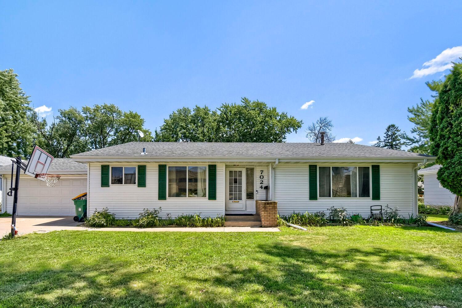 View of Residential at 7024 Halifax Avenue, Brooklyn Center MN 55429, Brooklyn Center (3 of 31) - Mike Wilen | Minnesota Team Real Estate
