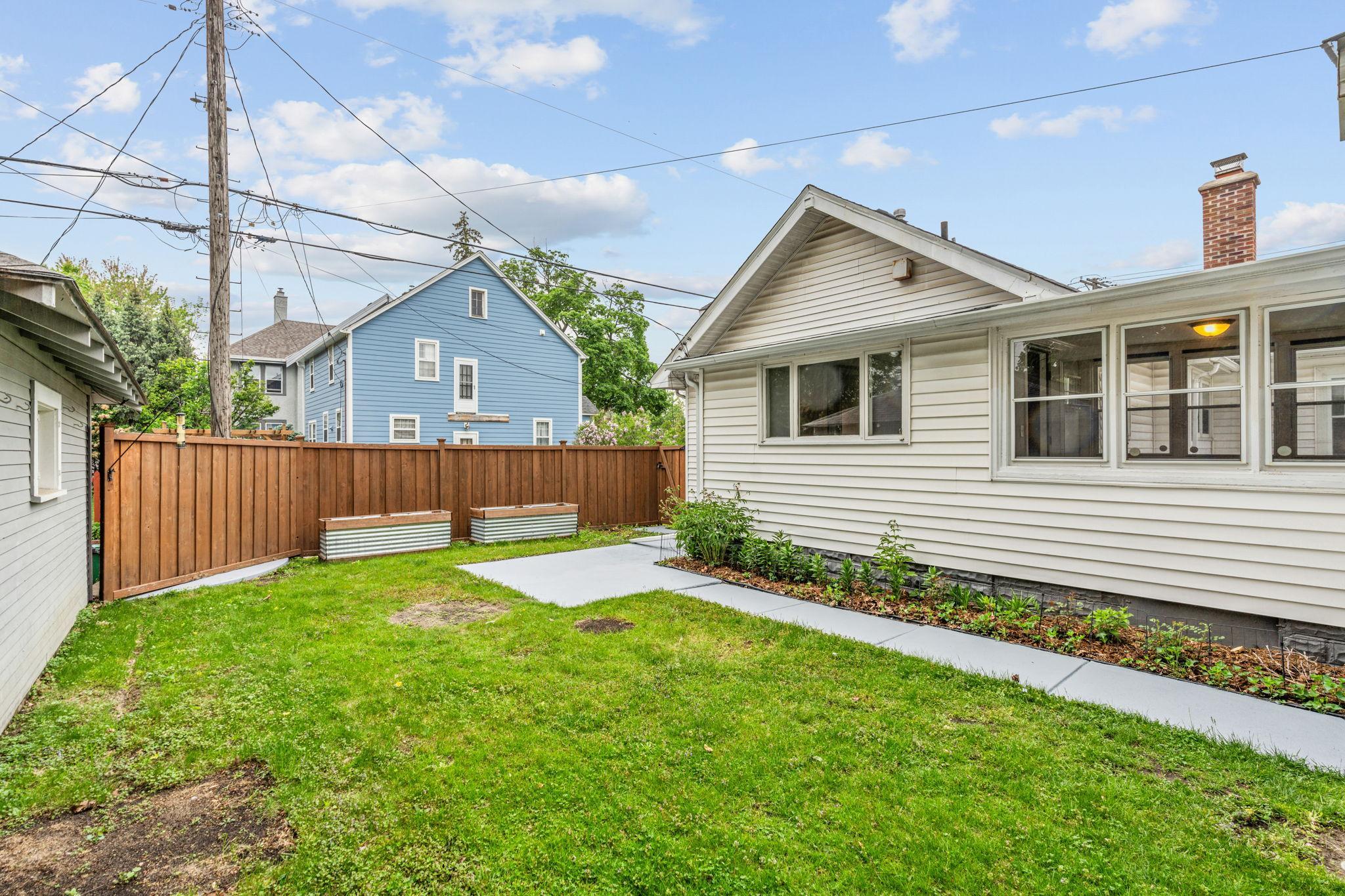 View of Residential at 215 48th Street, Minneapolis MN 55419, Minneapolis (11 of 57) - Mike Wilen | Minnesota Team Real Estate