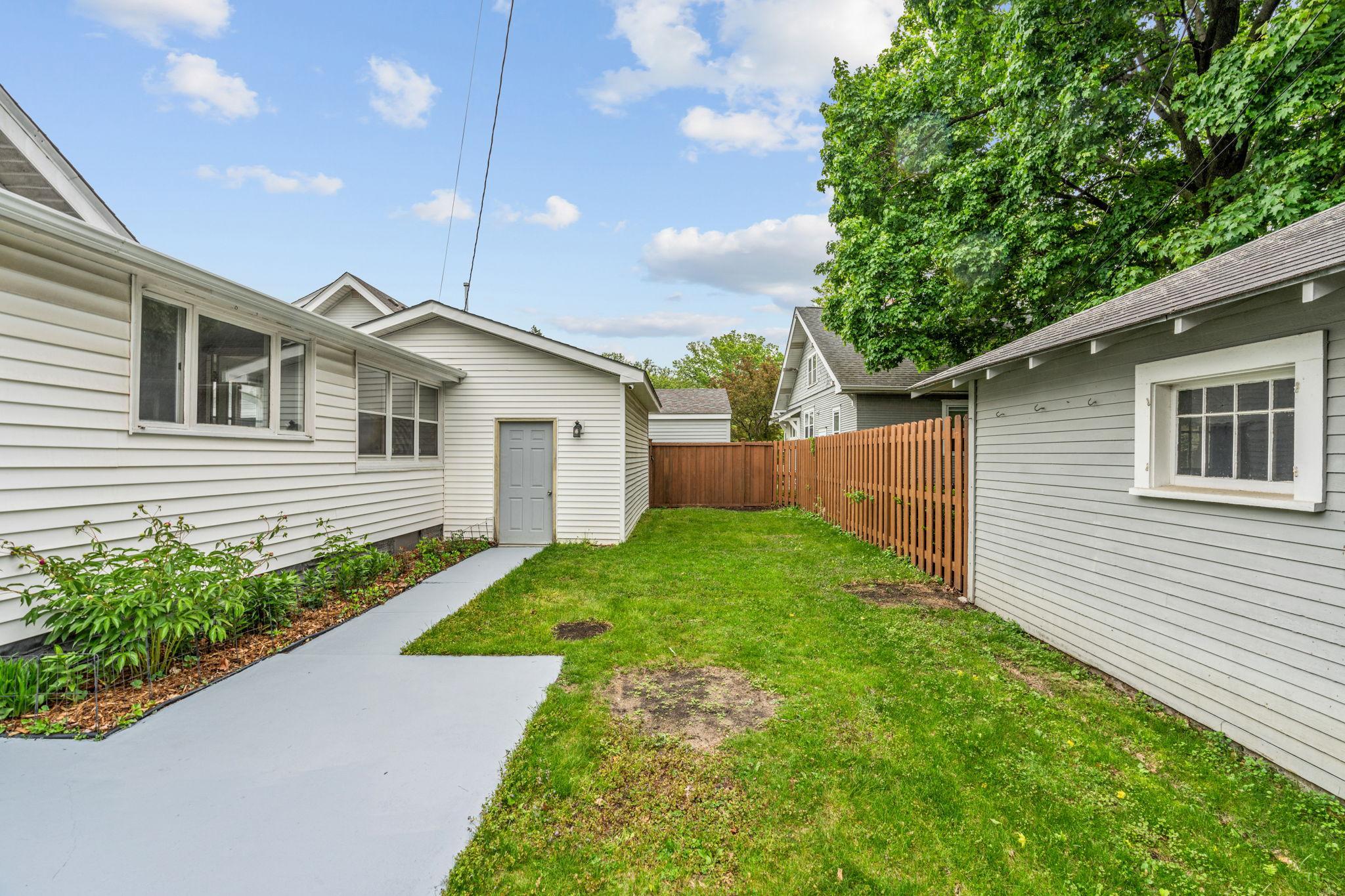 View of Residential at 215 48th Street, Minneapolis MN 55419, Minneapolis (9 of 57) - Mike Wilen | Minnesota Team Real Estate
