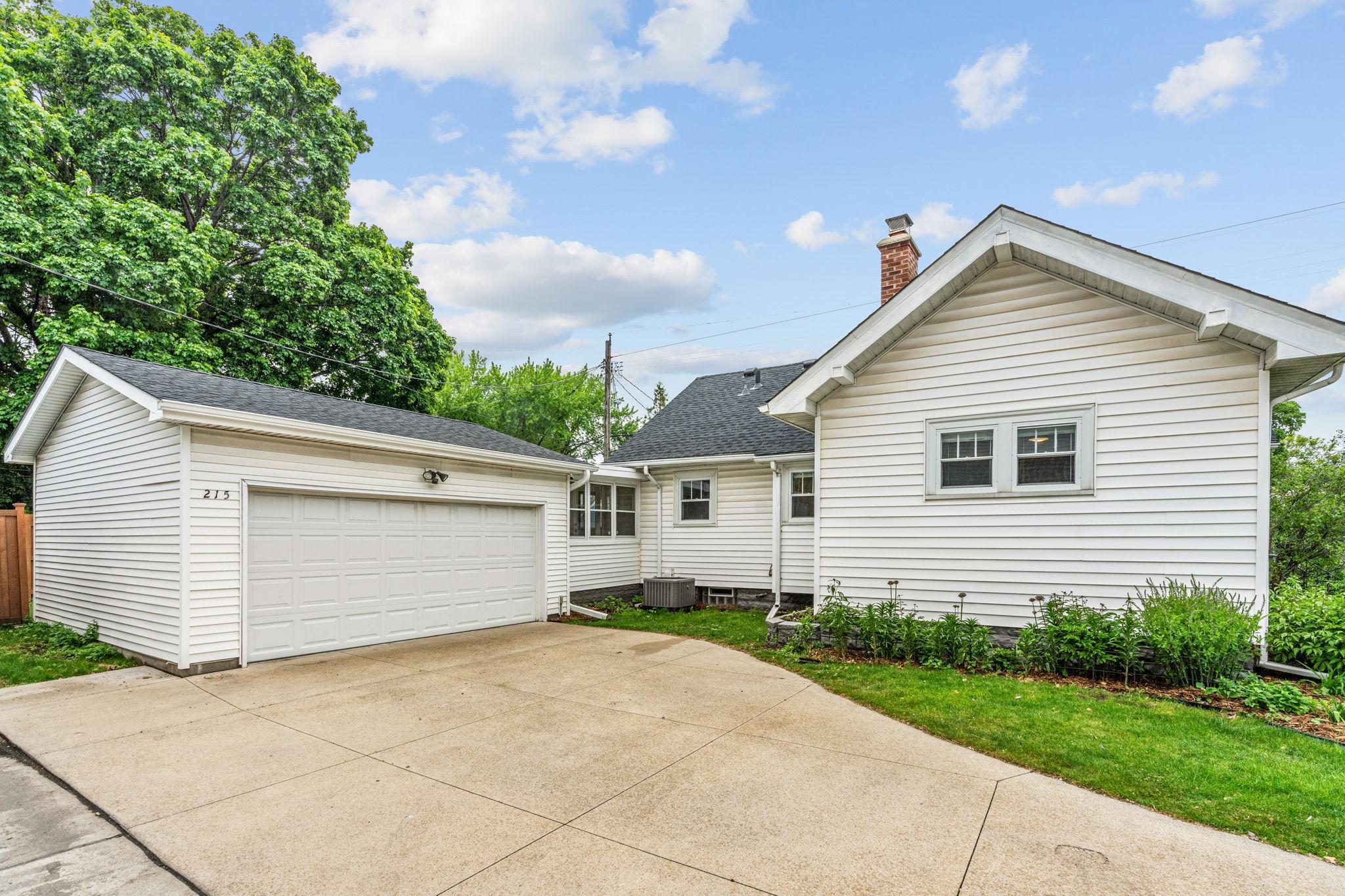 View of Residential at 215 48th Street, Minneapolis MN 55419, Minneapolis (6 of 57) - Mike Wilen | Minnesota Team Real Estate