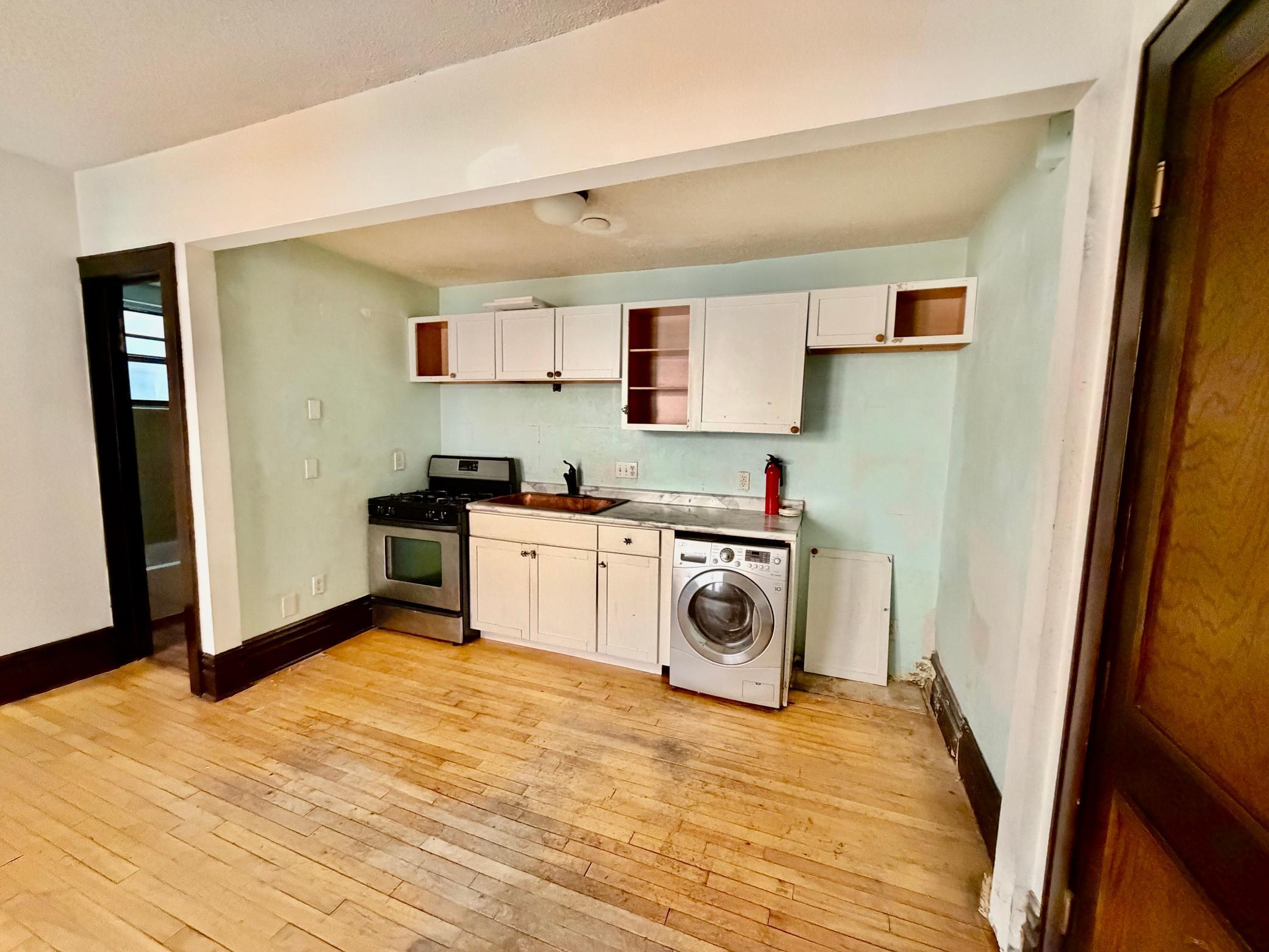 View of Residential at 1928 Aldrich Avenue #B105, Minneapolis MN 55403, Minneapolis (16 of 23) - Mike Wilen | Minnesota Team Real Estate