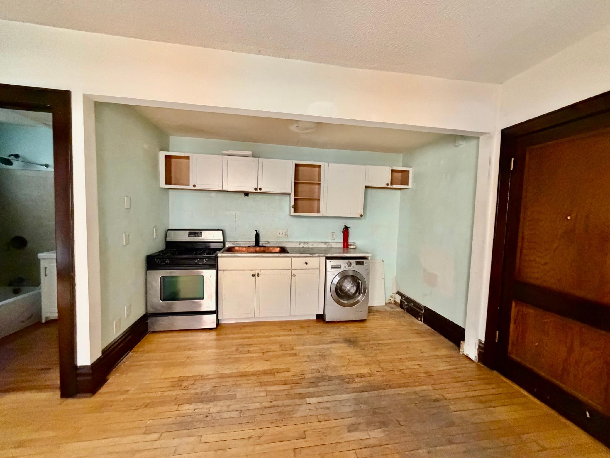 View of Residential at 1928 Aldrich Avenue #B105, Minneapolis MN 55403, Minneapolis (14 of 23) - Mike Wilen | Minnesota Team Real Estate