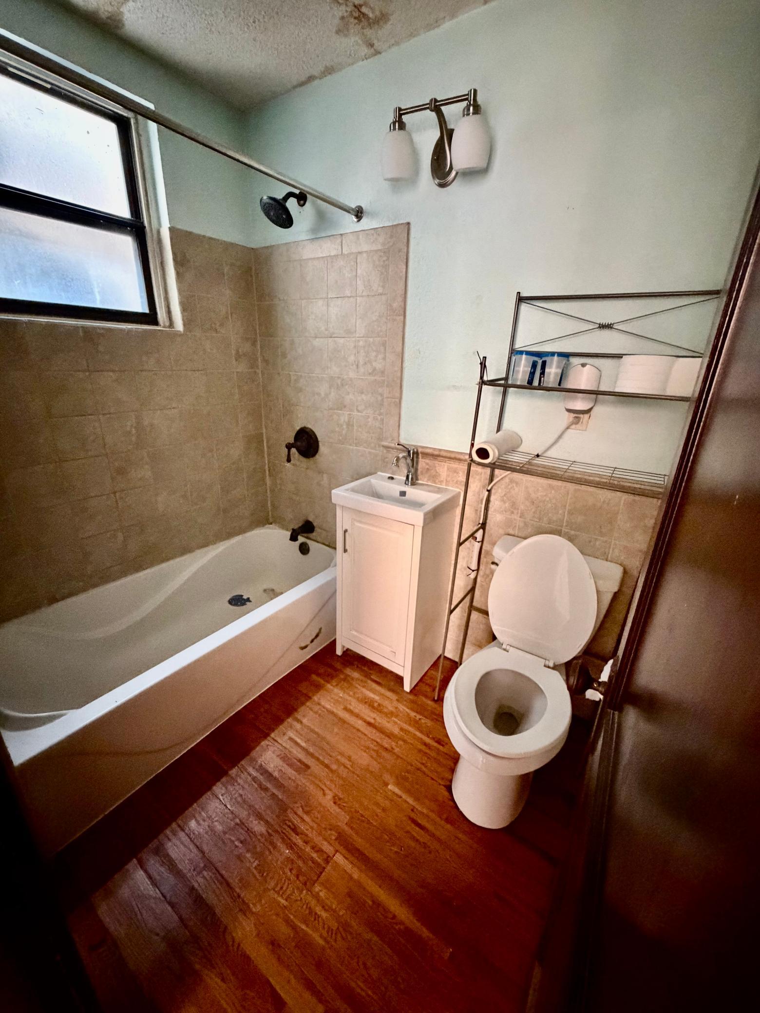 View of Residential at 1928 Aldrich Avenue #B105, Minneapolis MN 55403, Minneapolis (8 of 23) - Mike Wilen | Minnesota Team Real Estate