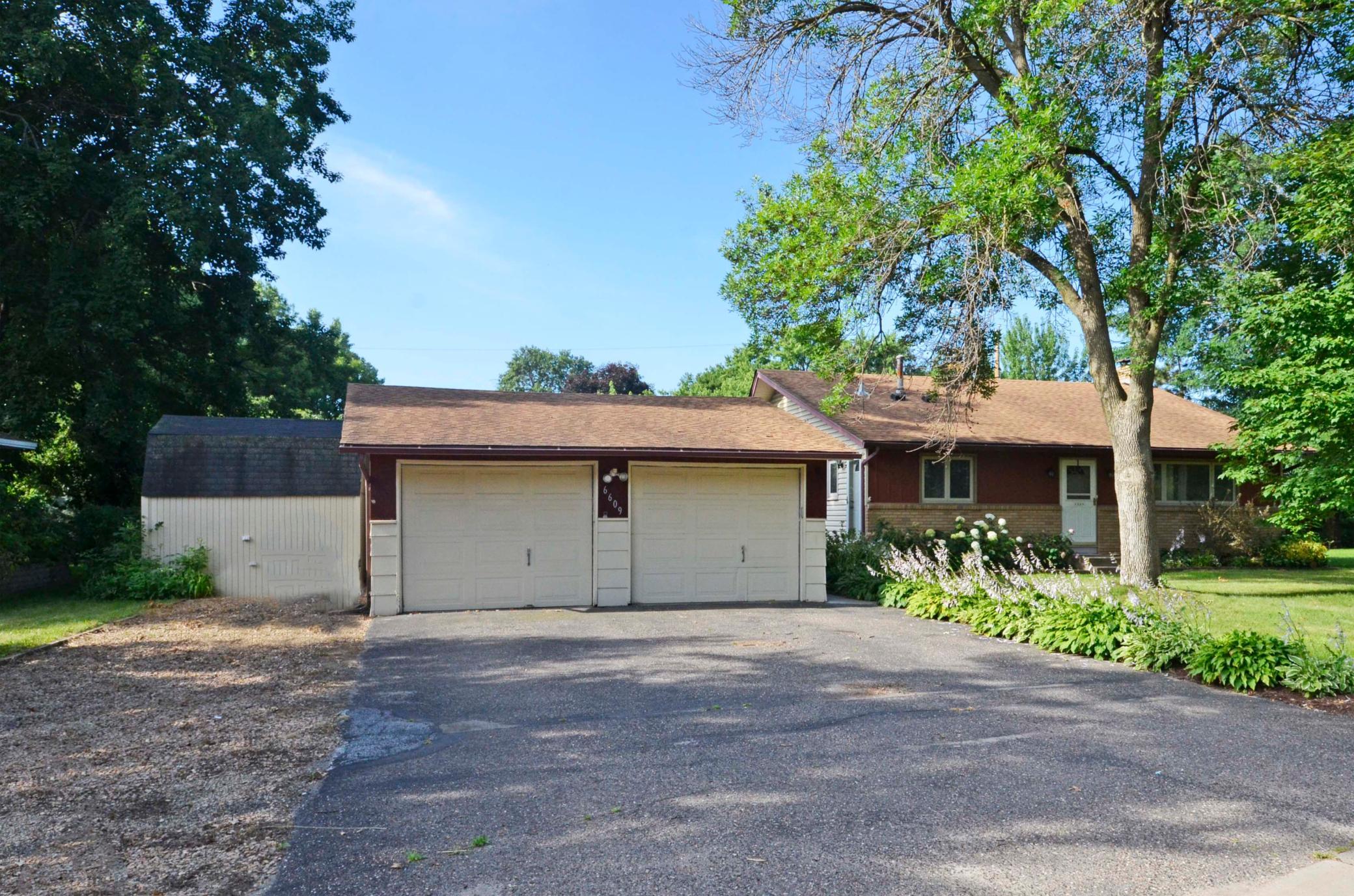 View of Residential at 6609 74 1/2 Avenue, Brooklyn Park MN 55428, Brooklyn Park (4 of 33) - Mike Wilen | Minnesota Team Real Estate