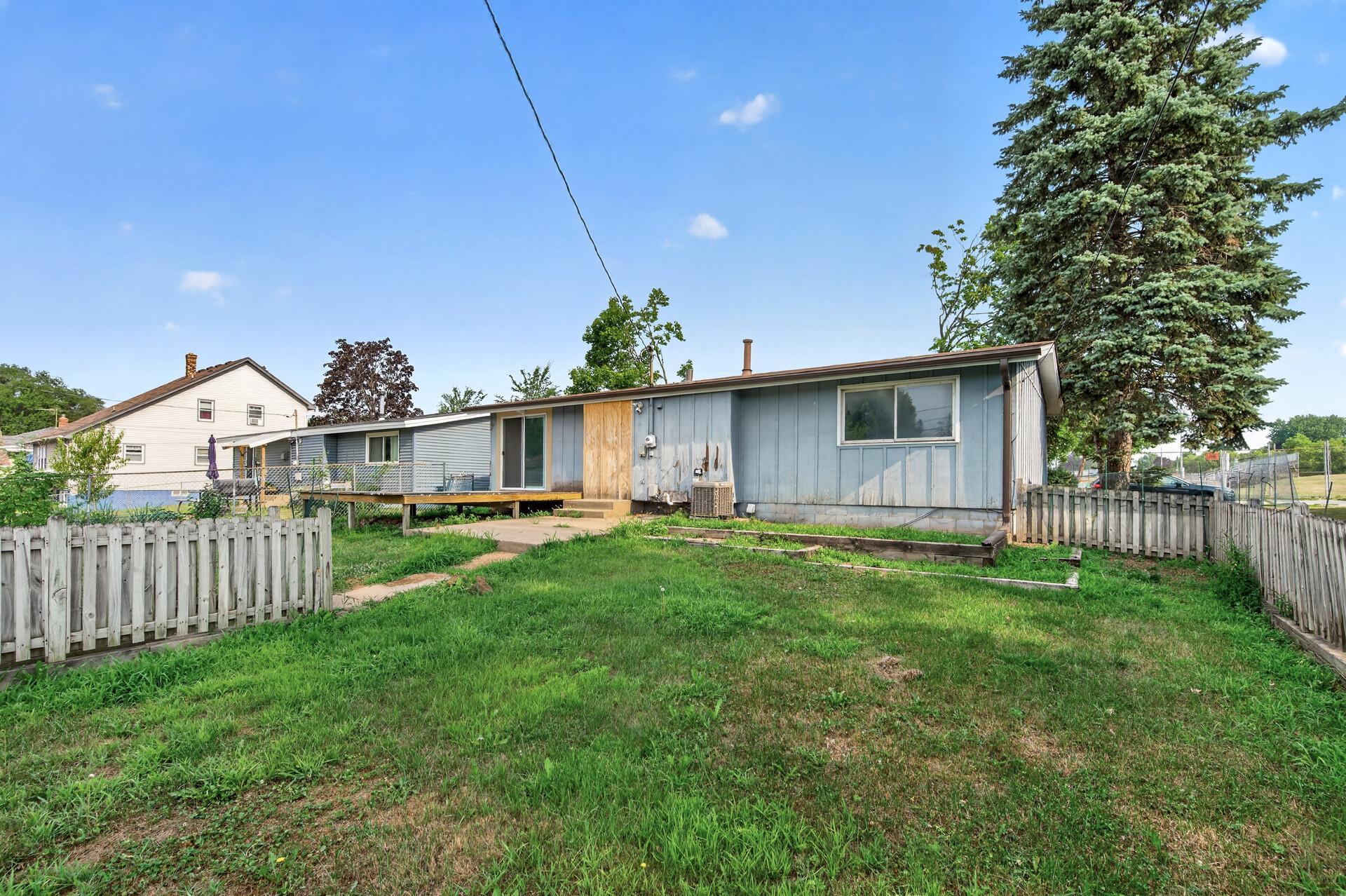 View of Residential at 1582 3rd Street, Saint Paul MN 55106, Saint Paul (40 of 42) - Mike Wilen | Minnesota Team Real Estate