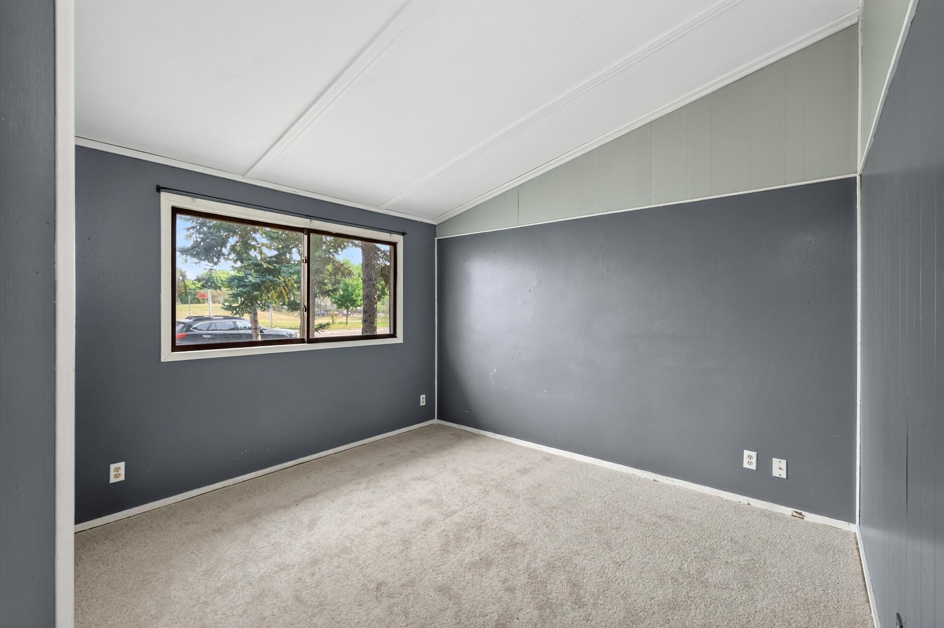View of Residential at 1582 3rd Street, Saint Paul MN 55106, Saint Paul (23 of 42) - Mike Wilen | Minnesota Team Real Estate