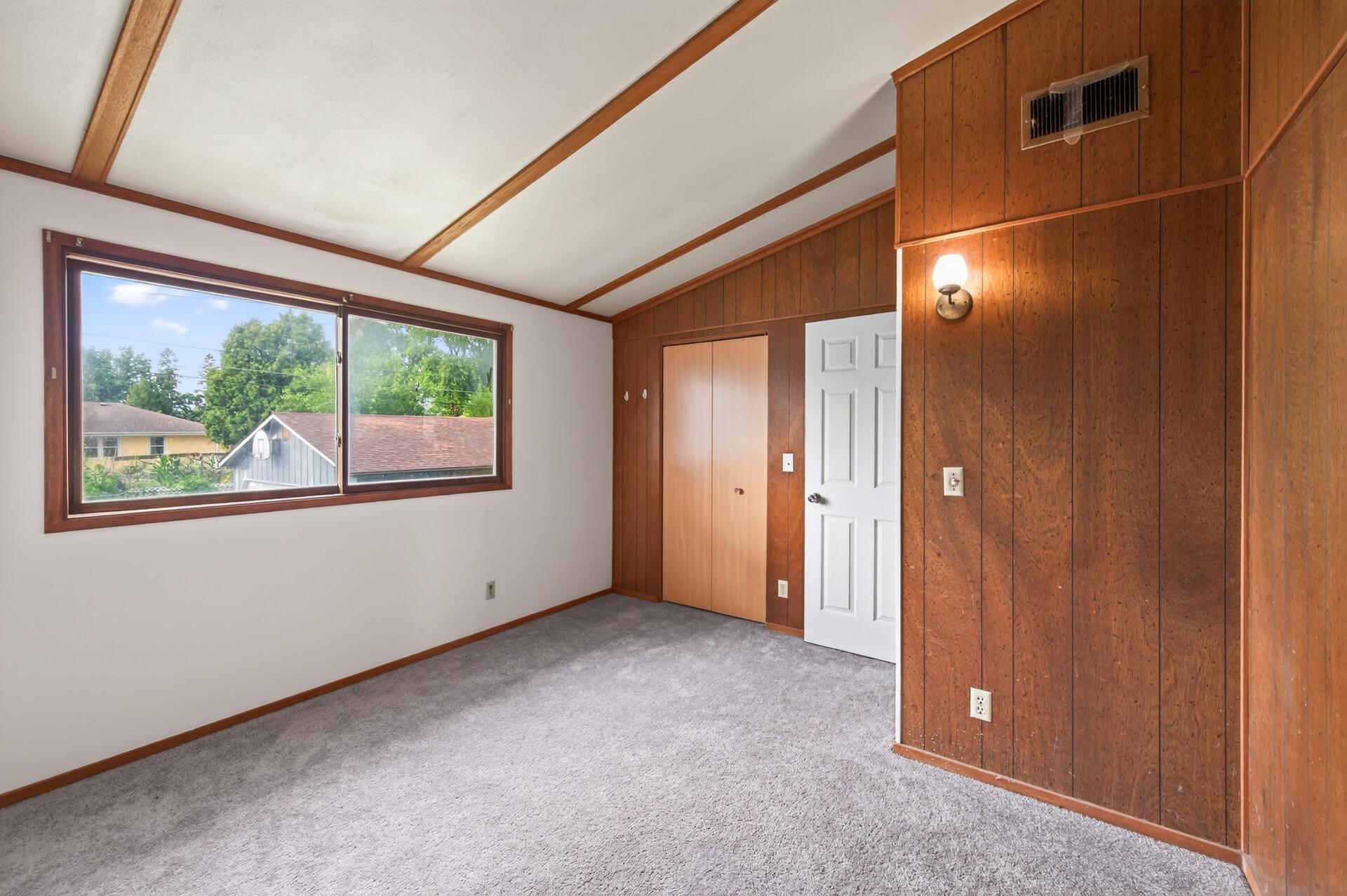 View of Residential at 1582 3rd Street, Saint Paul MN 55106, Saint Paul (22 of 42) - Mike Wilen | Minnesota Team Real Estate