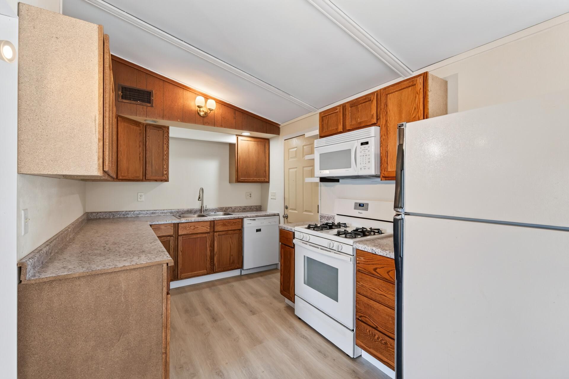 View of Residential at 1582 3rd Street, Saint Paul MN 55106, Saint Paul (12 of 42) - Mike Wilen | Minnesota Team Real Estate