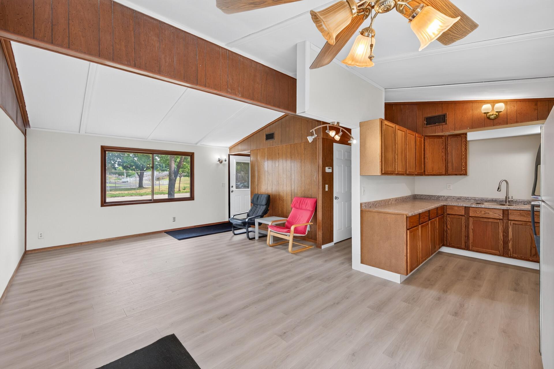 View of Residential at 1582 3rd Street, Saint Paul MN 55106, Saint Paul (11 of 42) - Mike Wilen | Minnesota Team Real Estate